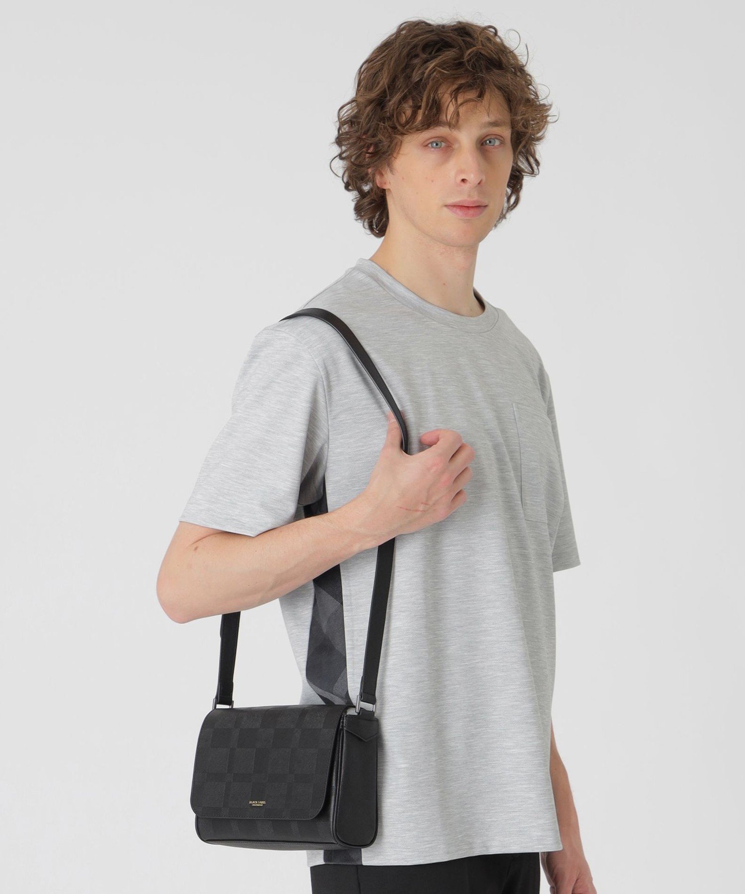 BLACK LABEL CRESTBRIDGE エンボスチェックメッセンジャーバッグ ブルーレーベル / ブラックレーベル・クレストブリッジ バッグ その他のバッグ ベージュ ブラック【送料無料】