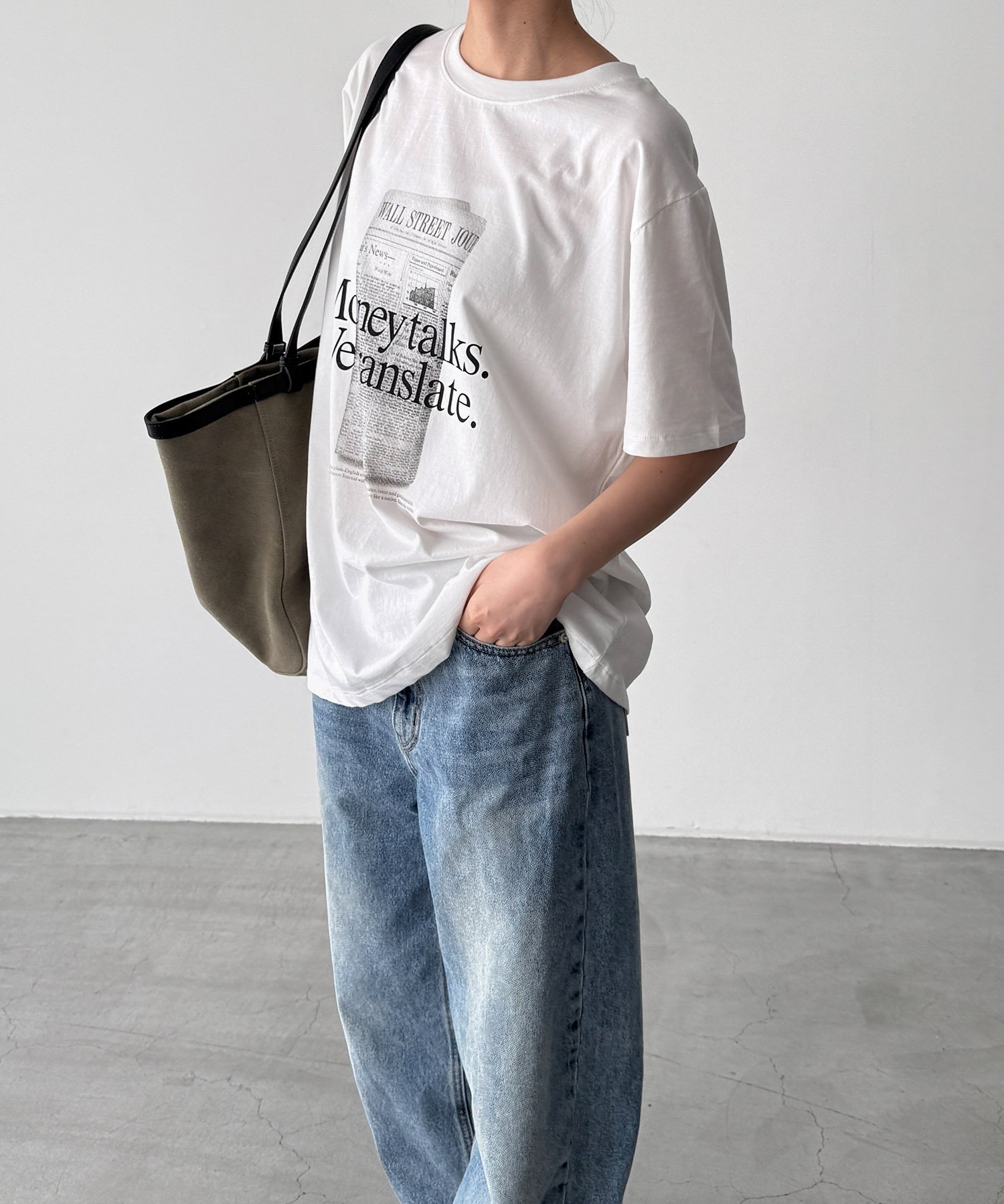 El mar "NEWSPAPER"Tシャツ キャナルジーン トップス カットソー・Tシャツ ホワイト グレー