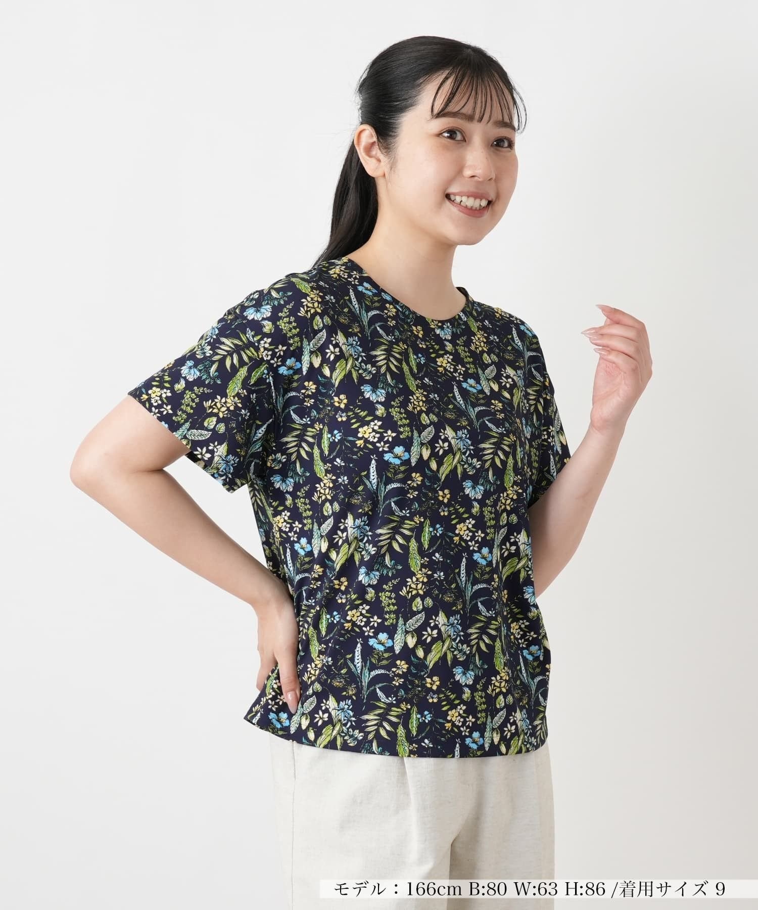 Leilian 小花柄クルーネックカットソー【Leilian WHITE LABEL】 レリアン トップス カットソー・Tシャツ ブルー ネイビー ホワイト