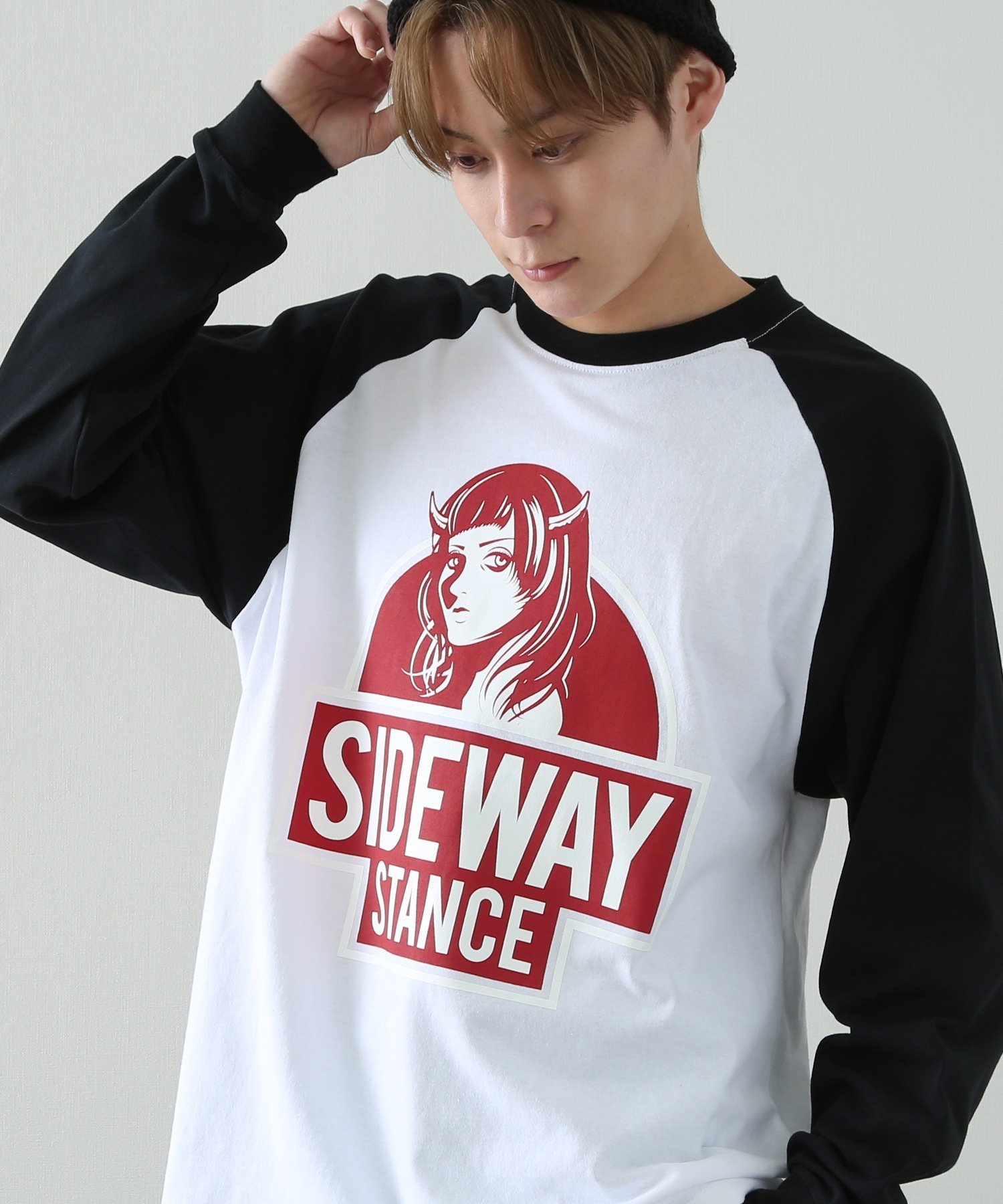【SALE／53%OFF】SIDEWAY STANCE SIDEWAY STANCE サイドウェイスタンス ラグラン プリント ガール 長袖Tシャツ インプローブス トップス カットソー・Tシャツ ホワイト