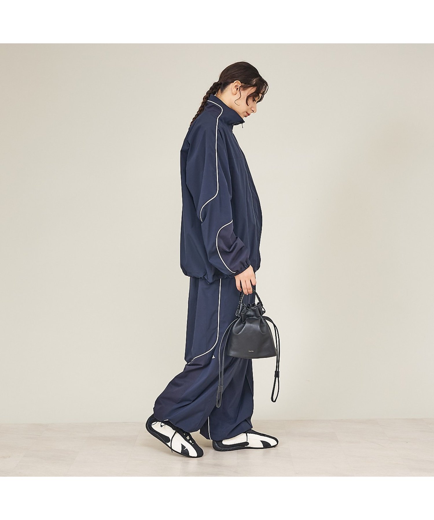 【YArKA/ヤーカ】flat braided handle drawstrin アバハウス バッグ ショルダーバッグ ブラック