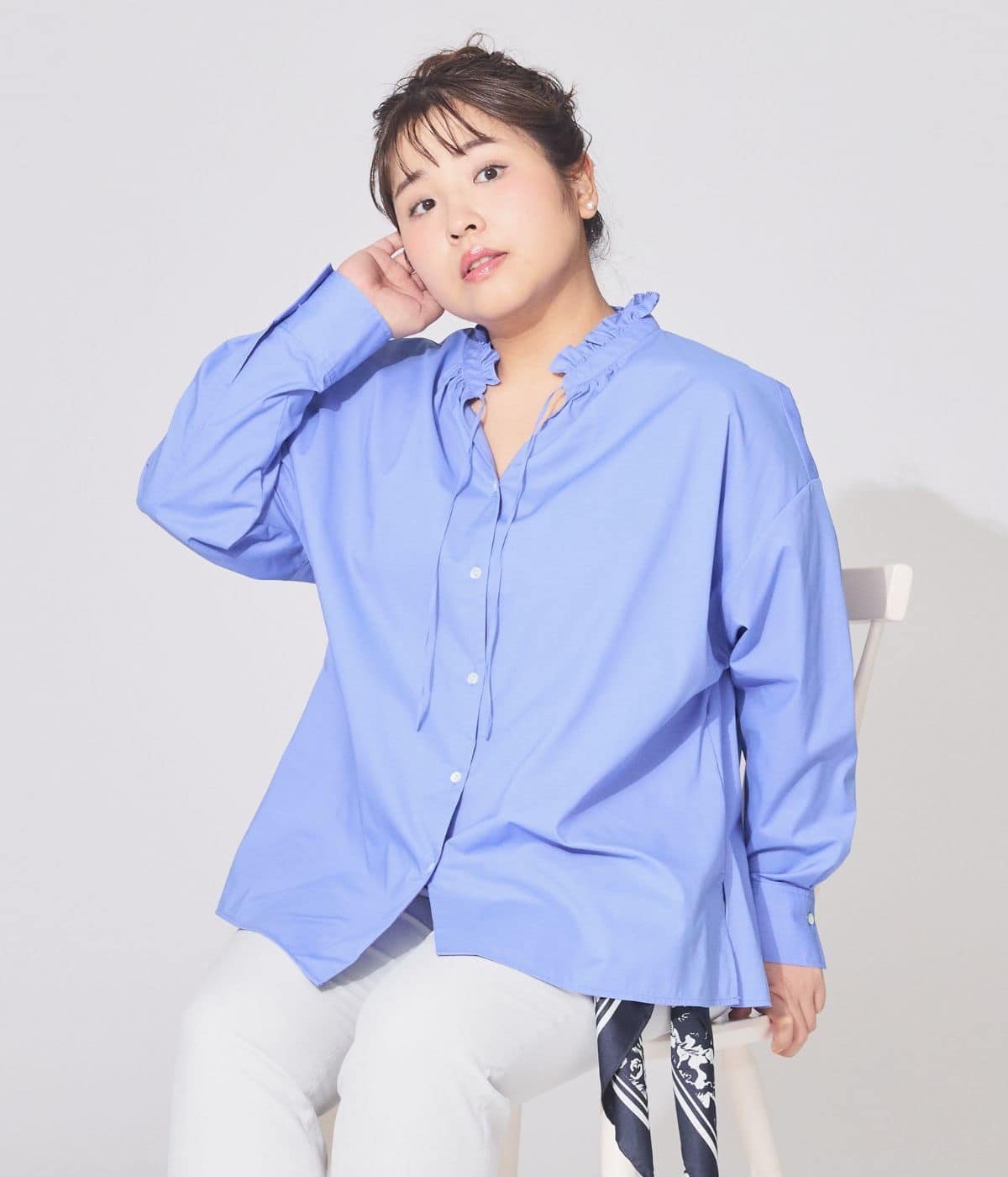NEWYORKER WOMEN L-SIZE 【L】タイプライター フリルスタンドブラウス ニューヨーカー エルサイズ トップス シャツ・ブラウス ブルー ホワイト