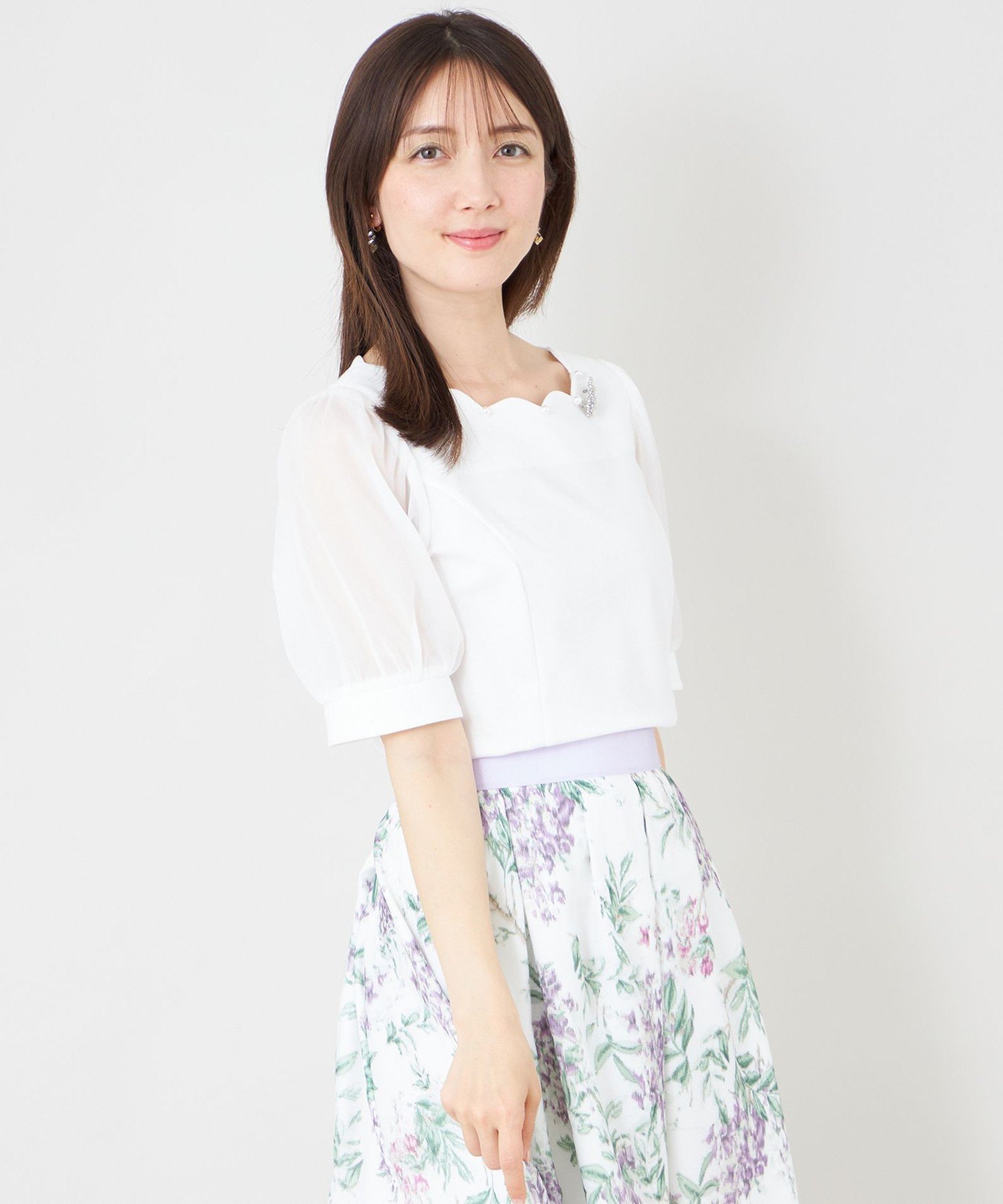 TO BE CHIC スカラップ*シアースリーブ プルオーバー トゥー ビー シック トップス カットソー・Tシャツ ホワイト ワインレッド ピンク ブラック ベージュ