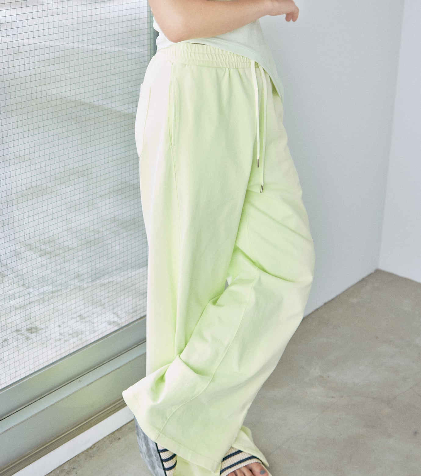 LE CIEL BLEU トラックパンツ / Track Pants ルシェルブルー パンツ その他のパンツ ブラック ホワイト イエロー