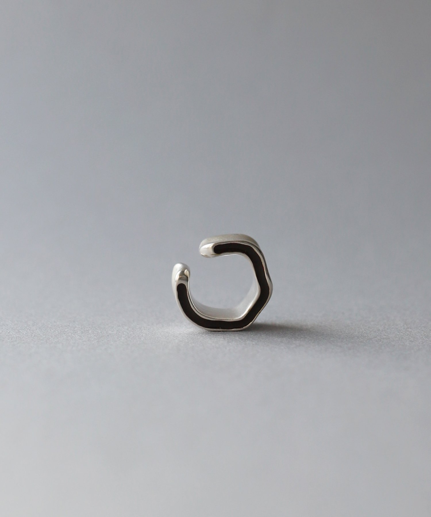 TEN. ファネルイヤーカフ SV テン アクセサリー・腕時計 イヤリング・イヤーカフ ホワイト ピンク ネイビー【送料無料】