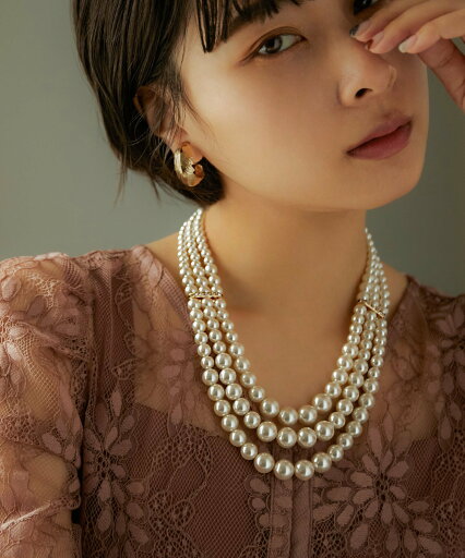 niana パール3連ネックレス ビーフラット アクセサリー・腕時計 ネックレス ベージュ niana パール3連ネックレス ビーフラット アクセサリー・腕時計 ネックレス ベージュ