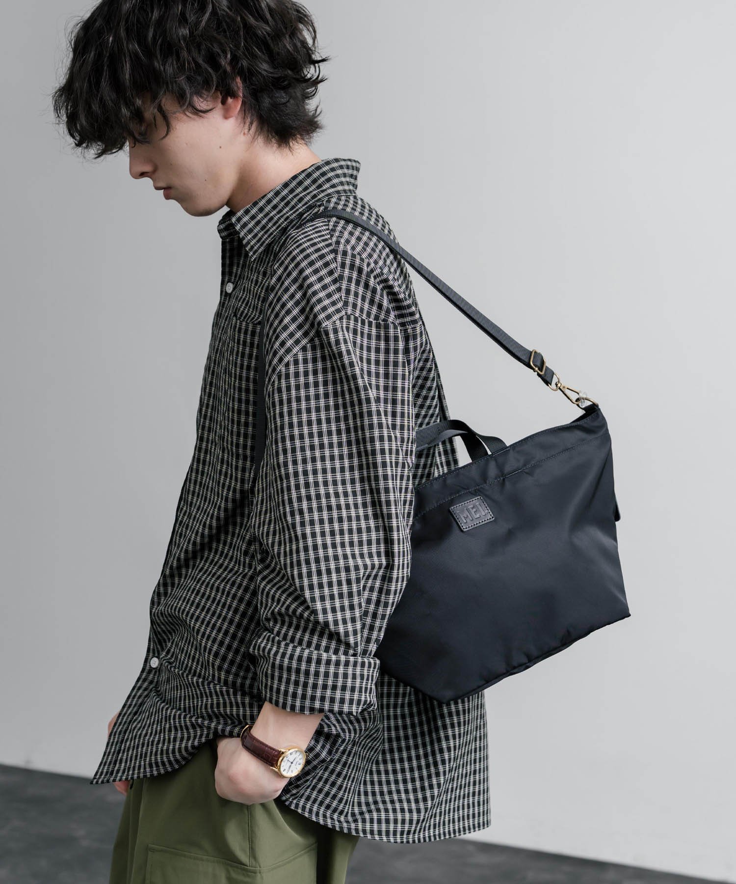 Rocky Monroe MEI TOTEBAG M ロゴプレート2WAYトートショルダーバッグ ロッキーモンロー バッグ トートバッグ ブラック グレー