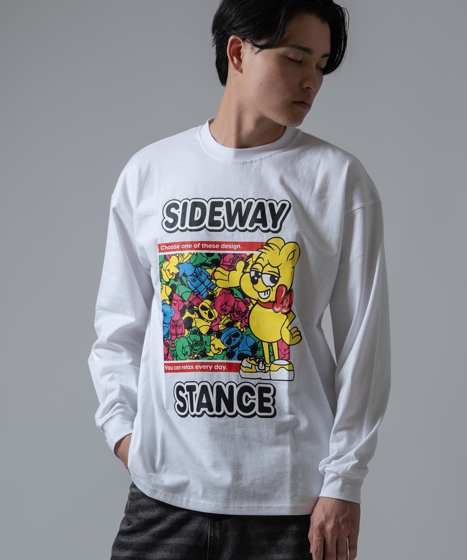 SIDEWAY STANCE SIDEWAY STANCE サイドウェイスタンス くまグミマスコット 長袖Tシャツ インプローブス トップス カットソー・Tシャツ ブラック ホワイト ブルー