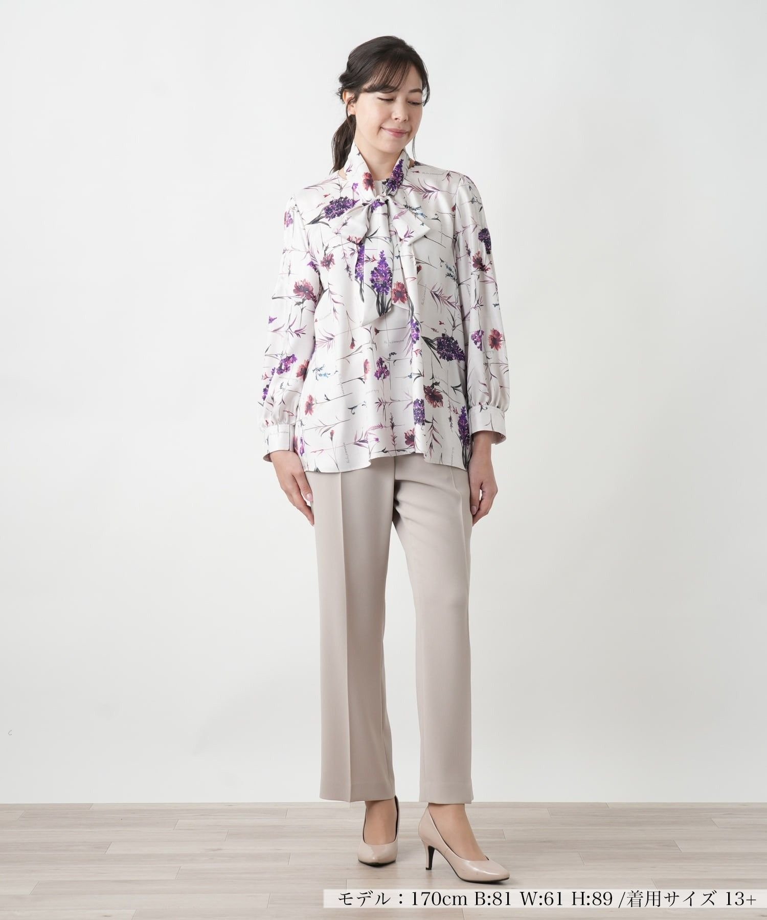 Leilian PLUS HOUSE 【店頭人気】プリントボウタイブラウス【ROCHAS Premiere】 レリアン プラスハウス トップス シャツ・ブラウス パープル