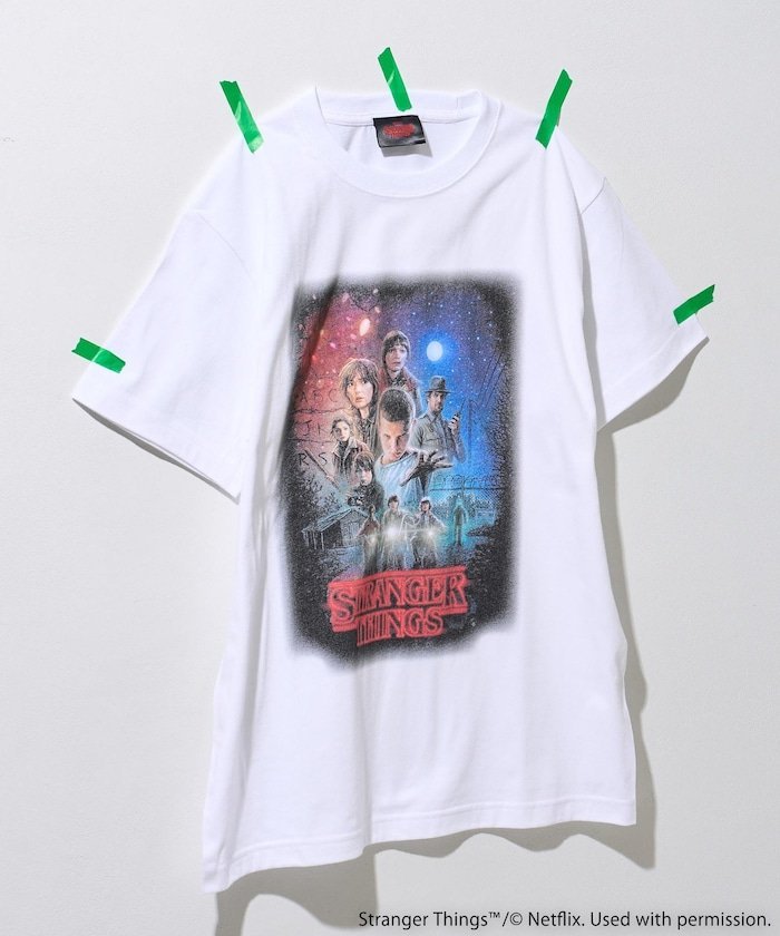 FREAK 039 S STORE Stranger Things Poster T-shirt フリークスストア トップス カットソー Tシャツ ホワイト グレー【送料無料】