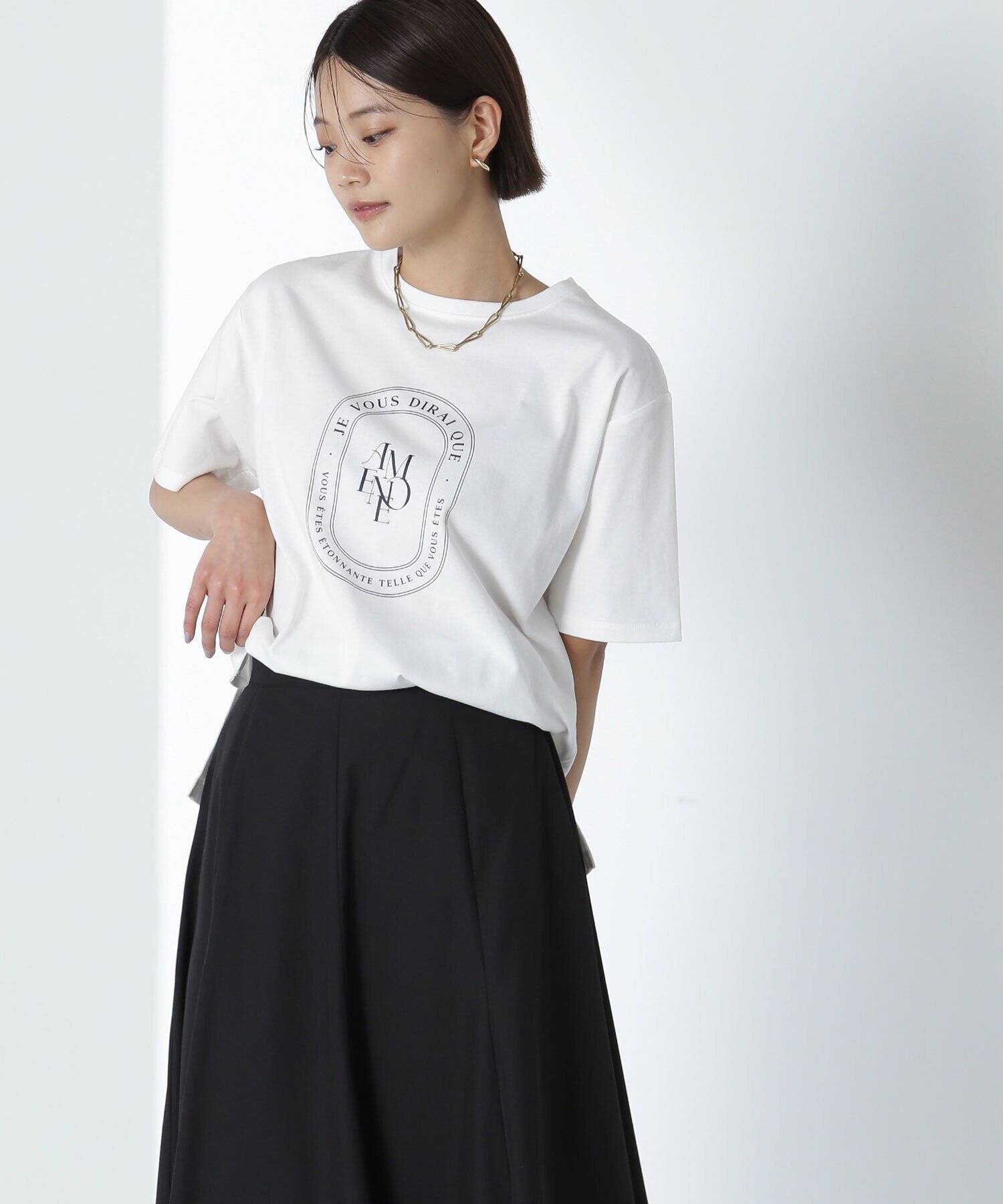 NATURAL BEAUTY BASIC サークルロゴボクシーTシャツ ナチュラルビューティベーシック トップス カットソー・Tシャツ ホワイト グレー グリーン