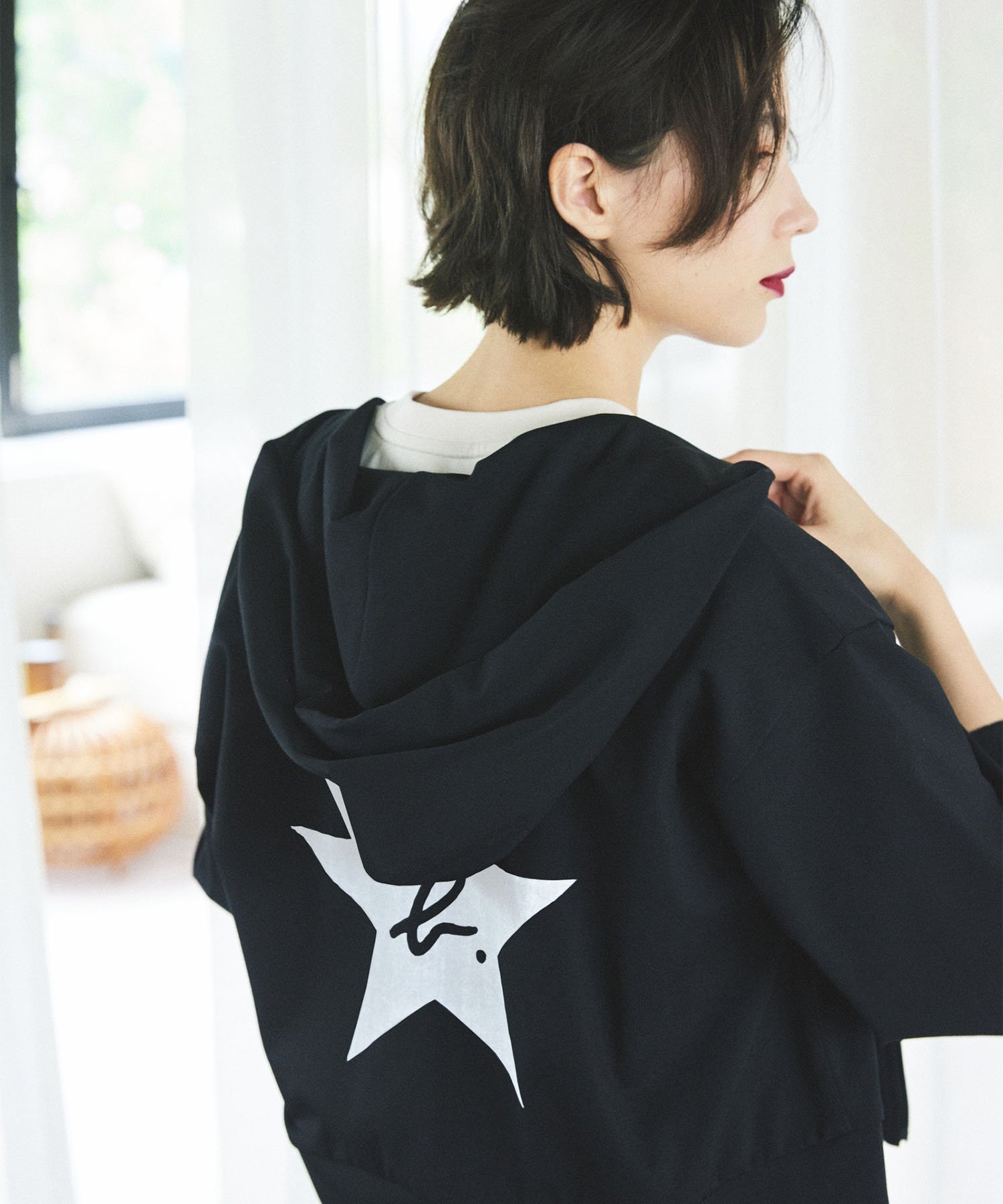 トートバッグ NERGY ＜好評につき追加決定!＞【agnes b.*NERGY】UV エトワールフーディーZIP UP ナージー トップス パーカー・フーディー ブラック ベージュ【送料無料】