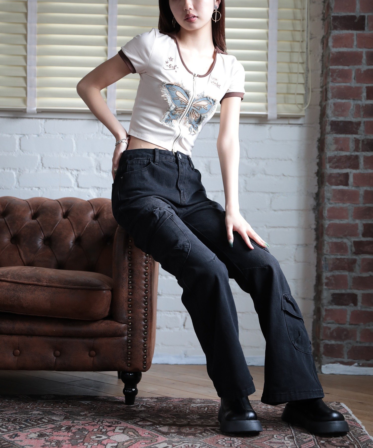 【SALE／20%OFF】HOOK 【HOOK】for girls アメカジバターフライプリントジップトップス アイモハ トップス カットソー・Tシャツ ベージュ