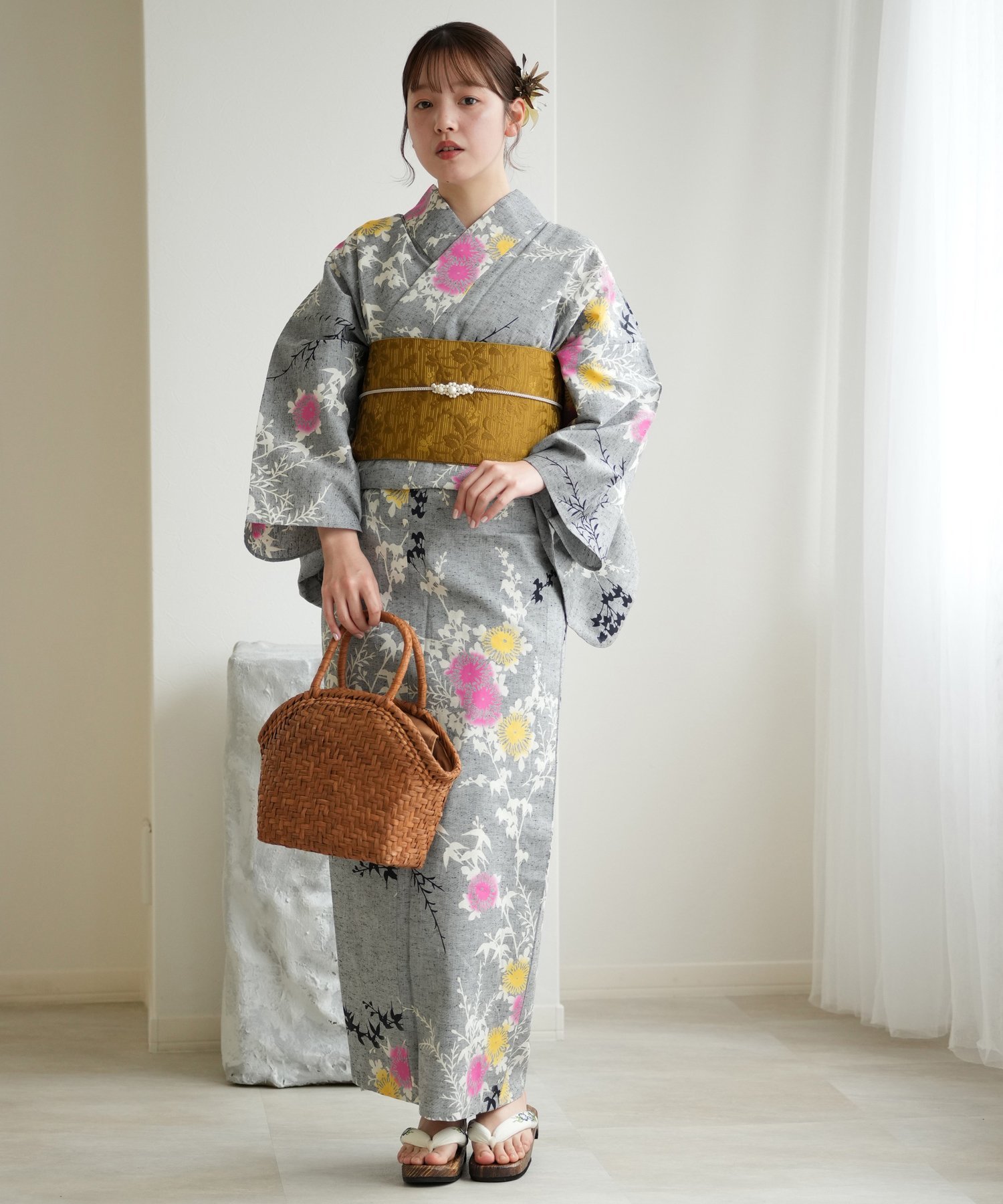 utatane utatane*注染工房 浴衣3点セット 上品グレーにピンクと黄色の小菊 ウタタネ 着物・浴衣・和装小物 浴衣 グレー【送料無料】