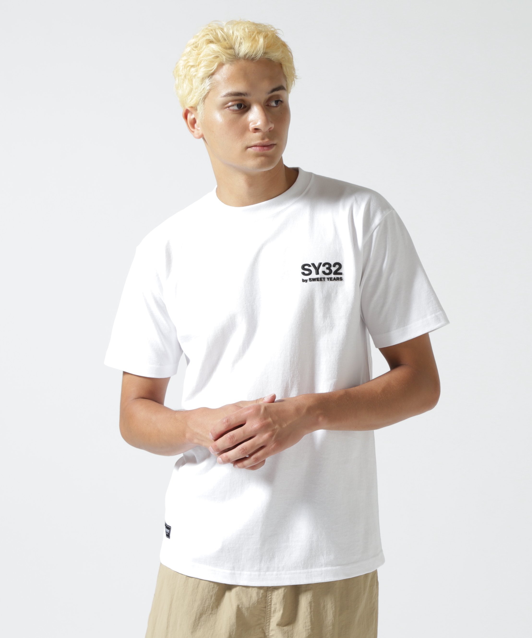 ROYAL FLASH SY32 by SWEET YEARS/エスワイサーティトゥ バイ スィートイヤーズ/3D LOGO TEE ロイヤルフラッシュ トップス カットソー・Tシャツ ブラック ホワイト