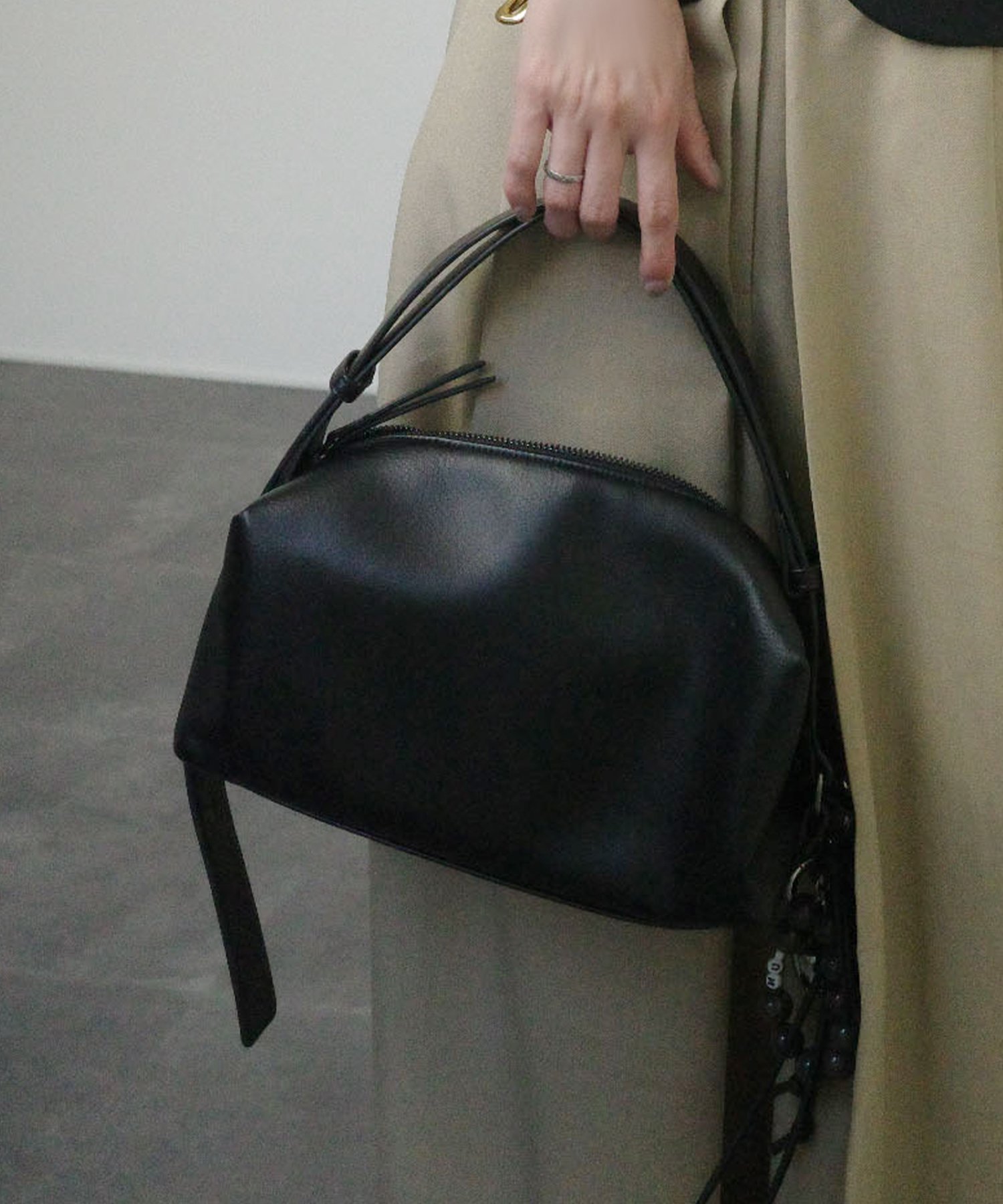 UNITED BASE 【 yunさんコラボ 】2WAY スクエアバッグ ユナイテッド　ベース バッグ ショルダーバッグ ブルー ブラウン ブラック【送料無料】のサムネイル