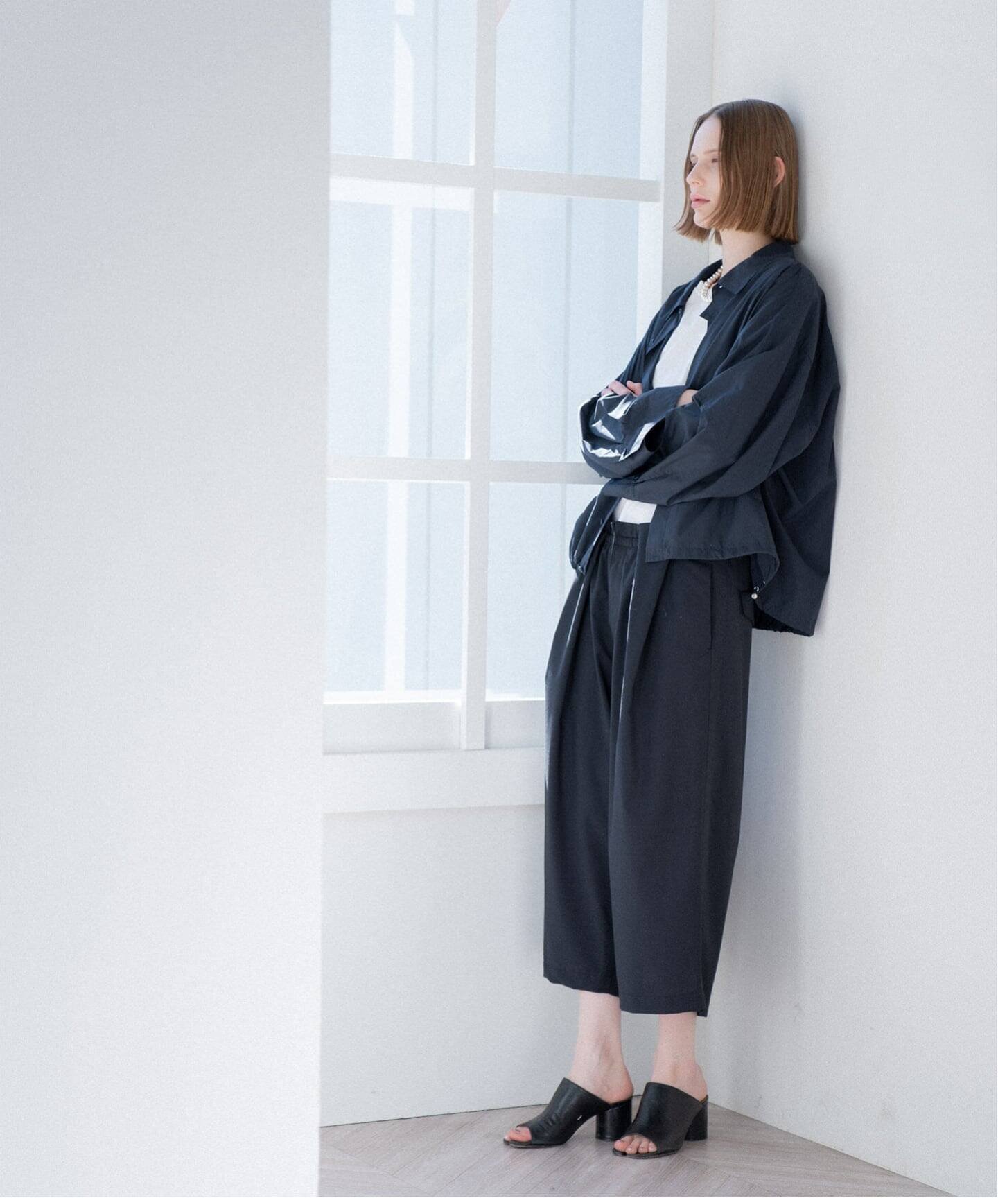 CALMER Paulo Oliveira Cropped PT / パウロオリベイラクロップドパンツ スピックアンドスパン パンツ その他のパンツ ネイビー【送料無料】