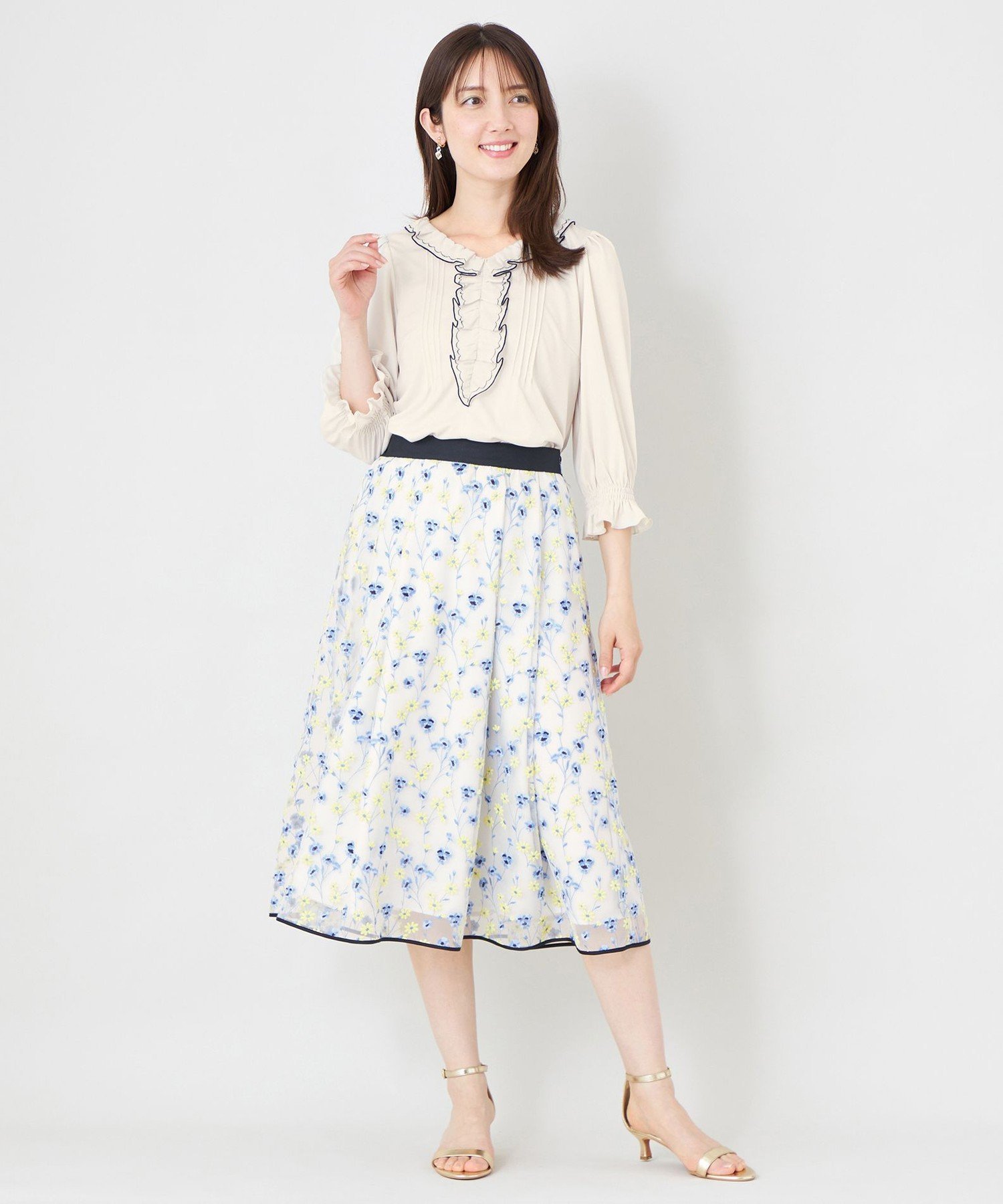 TO BE CHIC 【L】スムースフリル刺しゅう カットソー サンヨー エルサイズ トップス カットソー・Tシャツ ネイビー ベージュ