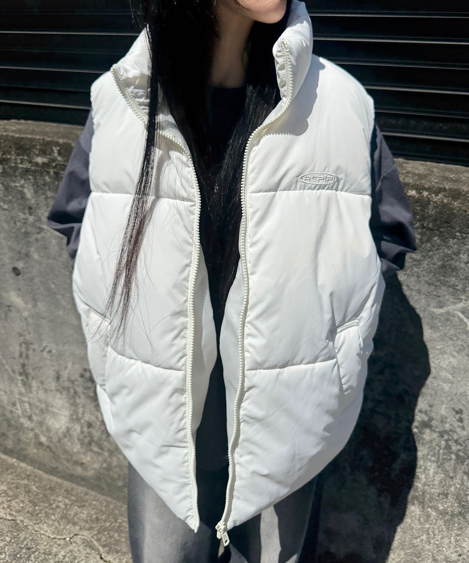 【SALE／40%OFF】repipi armario ナカワタベスト レピピアルマリオ ジャケット・アウター その他のジャケット・アウター ブラック シルバー ホワイト