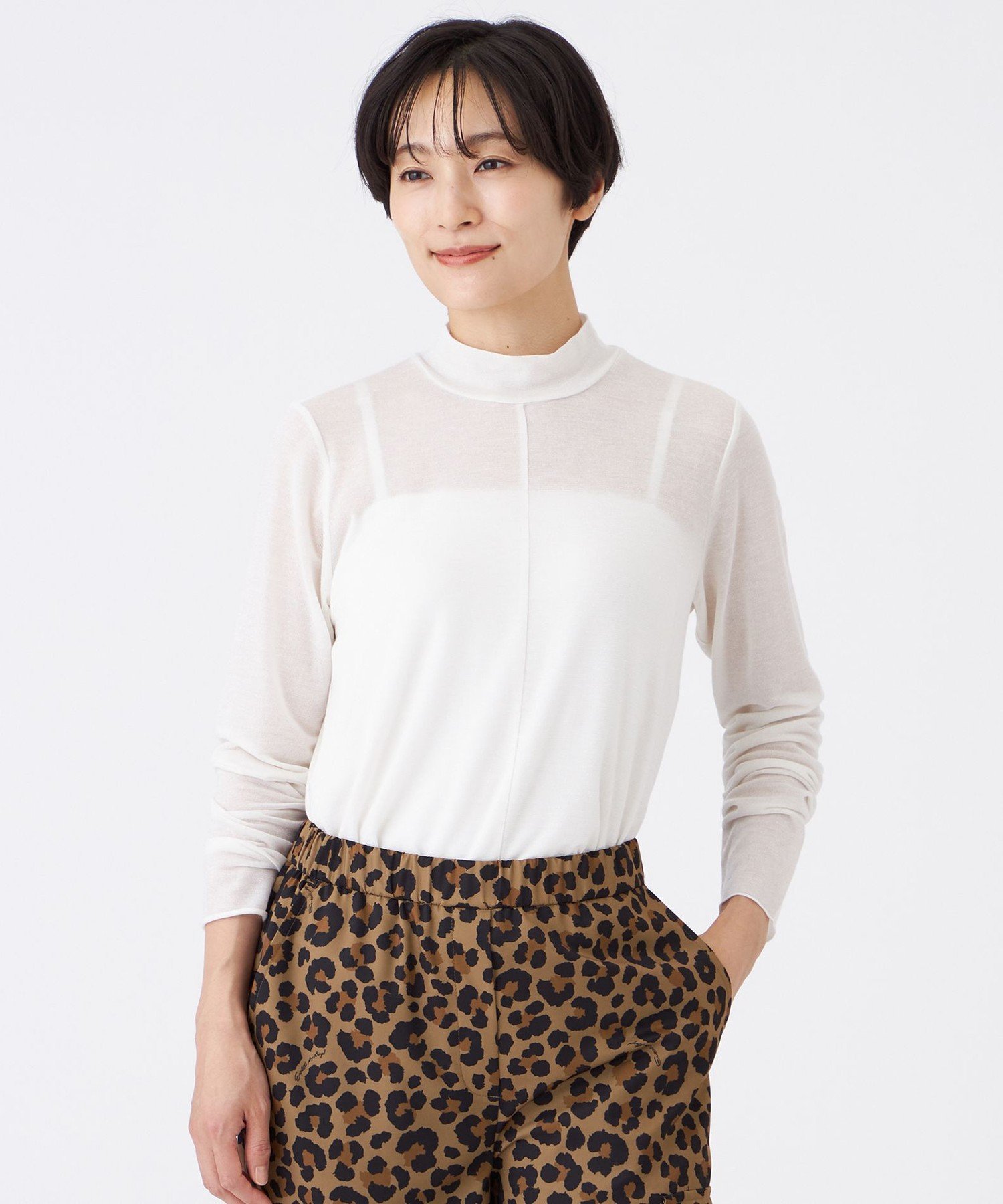 【ウォッシャブル】シアーラメジャージーハイネックカットソー エヴェックス バイ クリツィア トップス カットソー・Tシャツ ホワイト