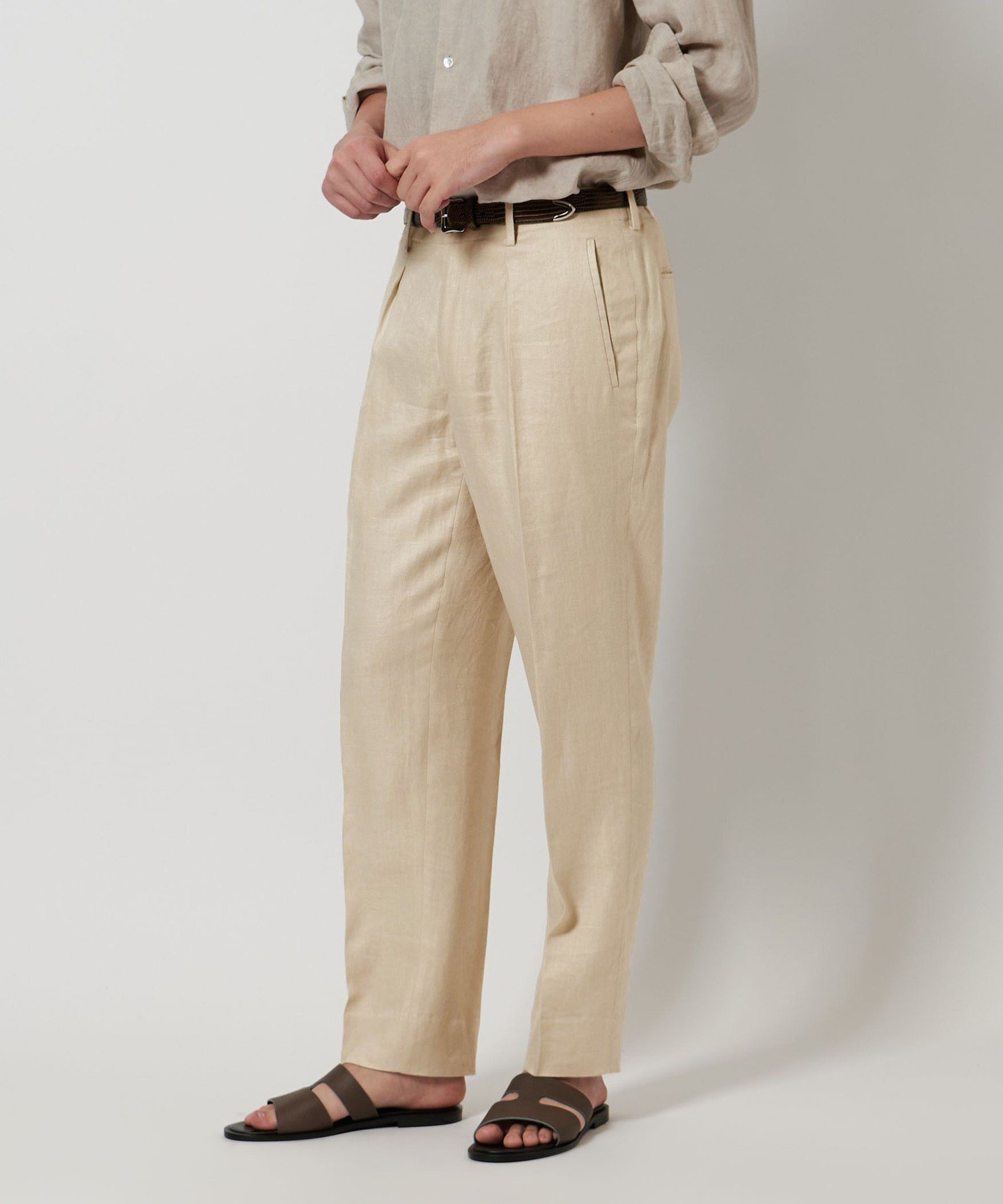 【SALE／40%OFF】UNITED ARROWS リネンツイル リラックステーパード イージースラックス ユナイテッドアローズ アウトレット パンツ スラックス・ドレスパンツ ホワイト ブラック【送料無料】