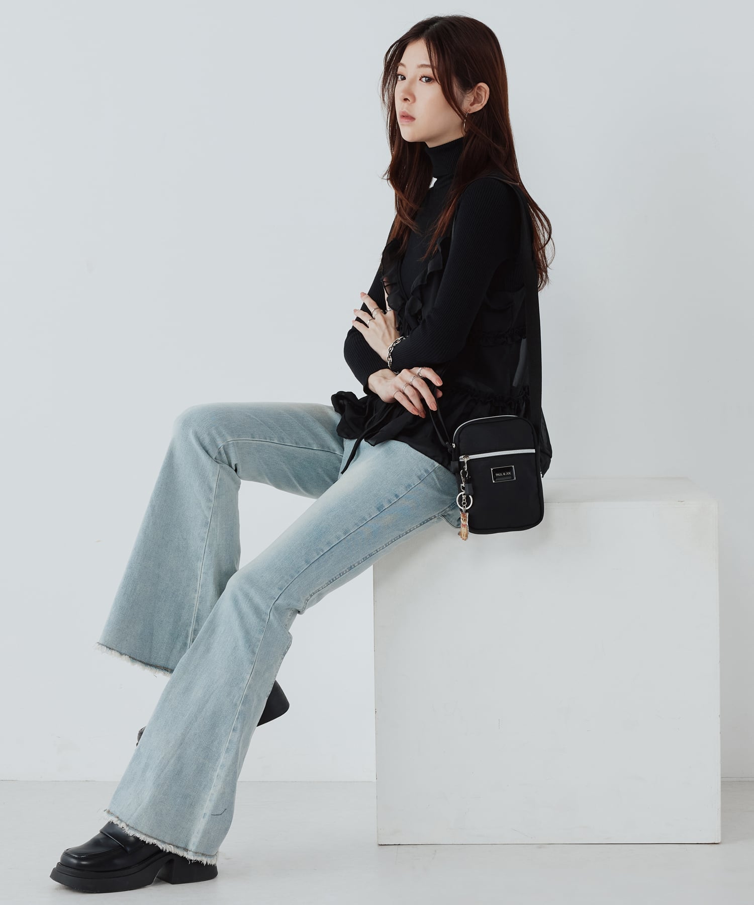 PAUL & JOE PAUL & JOE ACCESSOIRES (ポール&ジョーアクセソワ) PLATE METAL ミニショルダーバッグ エルゲイス バッグ ショルダーバッグ ブラック【送料無料】