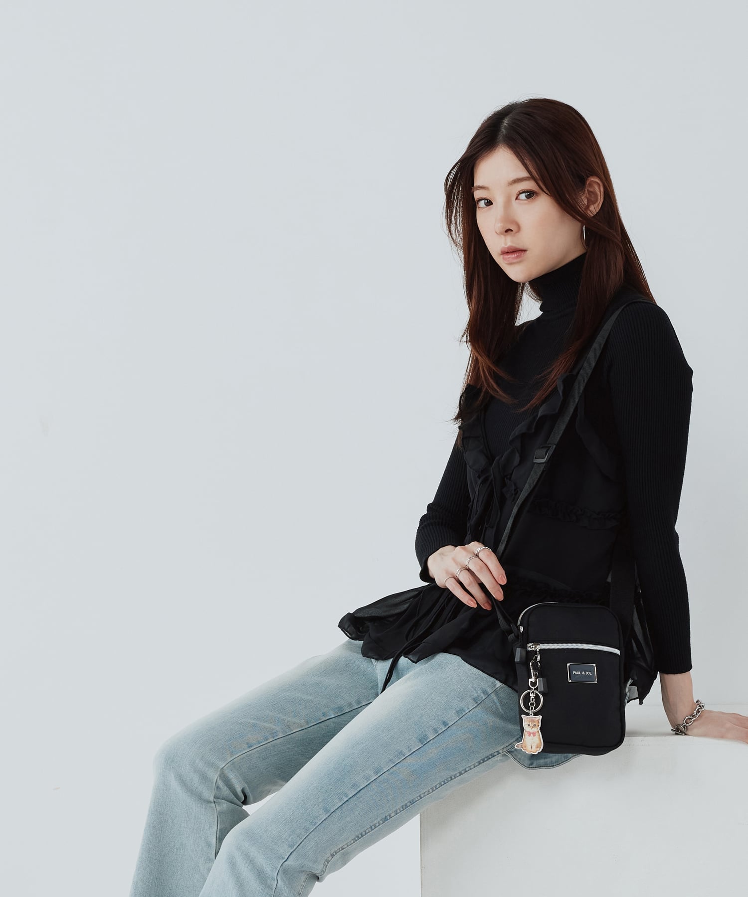PAUL & JOE PAUL & JOE ACCESSOIRES (ポール&ジョーアクセソワ) PLATE METAL ミニショルダーバッグ エルゲイス バッグ ショルダーバッグ ブラック【送料無料】