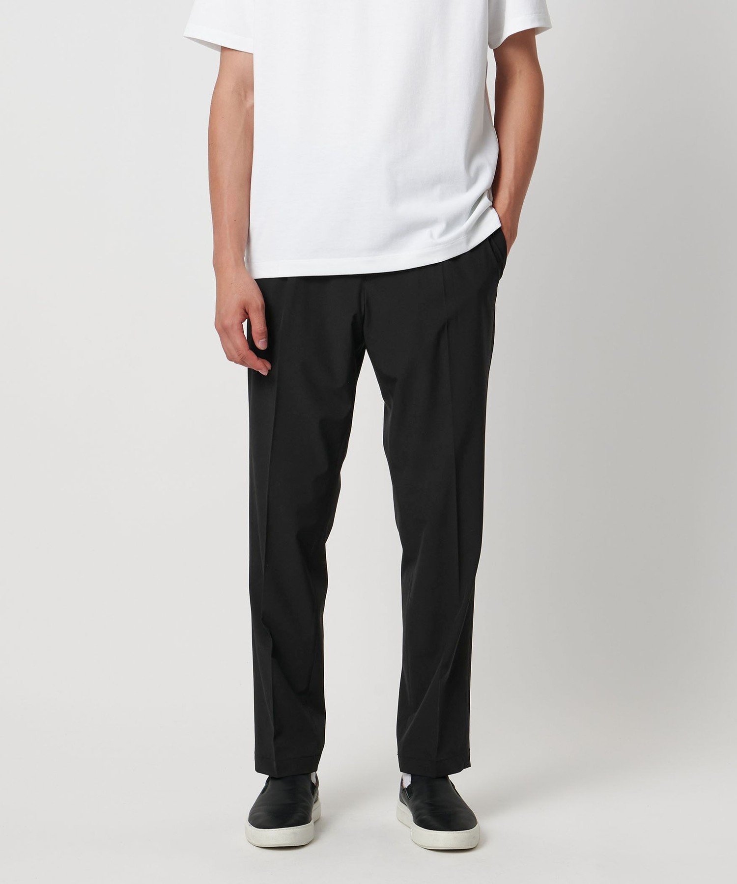 【SALE／40%OFF】UNITED ARROWS テック タフタ サイドシャーリング 1プリーツ スラックス UA COZY -ウォッシャブル ストレッチ(タテ) 接触冷感 防しわ- ユナイテッドアローズ アウトレット パンツ スラックス・ドレスパンツ ブラック【送料無料】