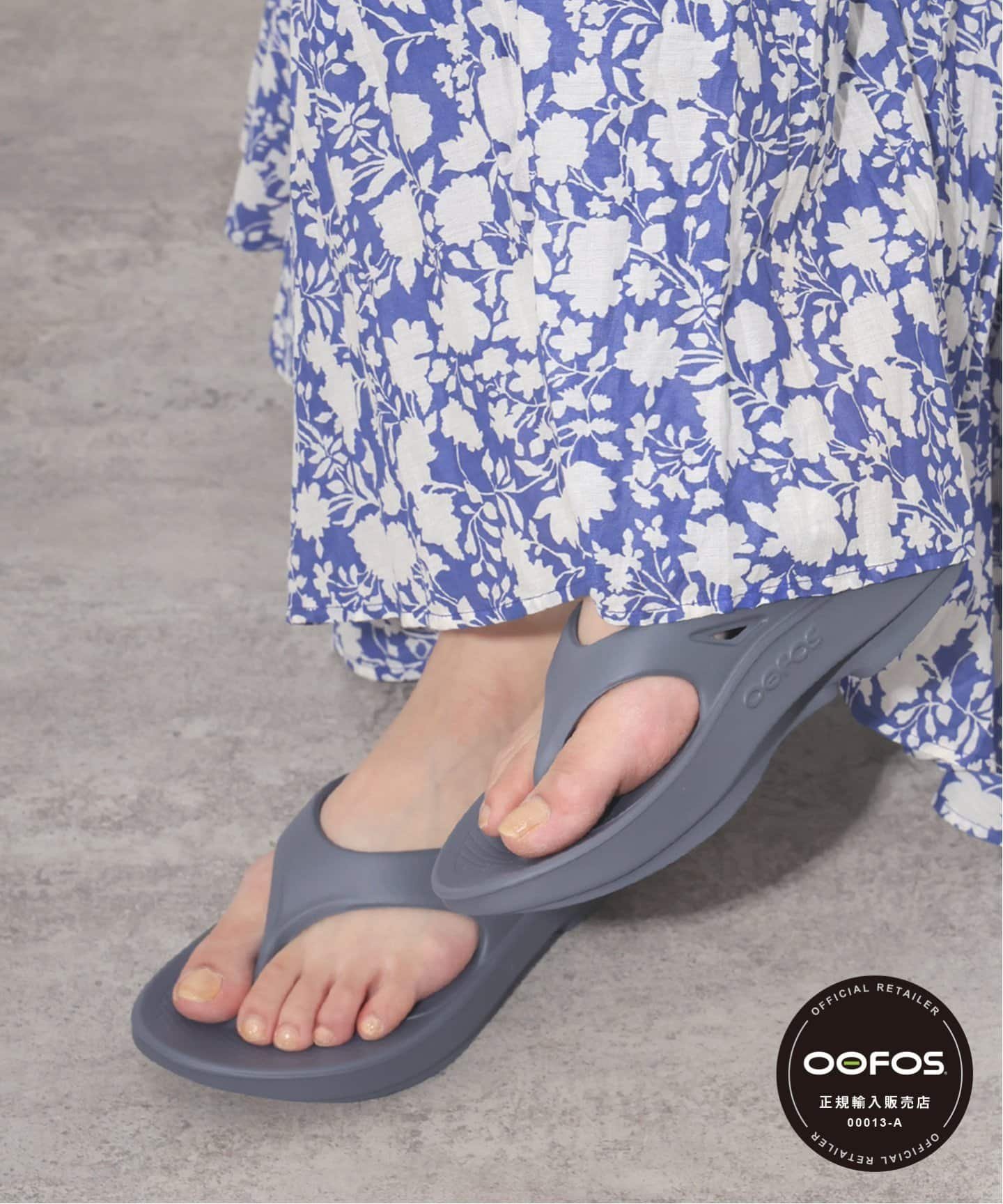 JOURNAL STANDARD relume 《追加》【OOFOS/ウーフォス】OOriginal:サンダル ジャーナル スタンダード レリューム シューズ・靴 サンダル ブラック ベージュ グレー【送料無料】のサムネイル