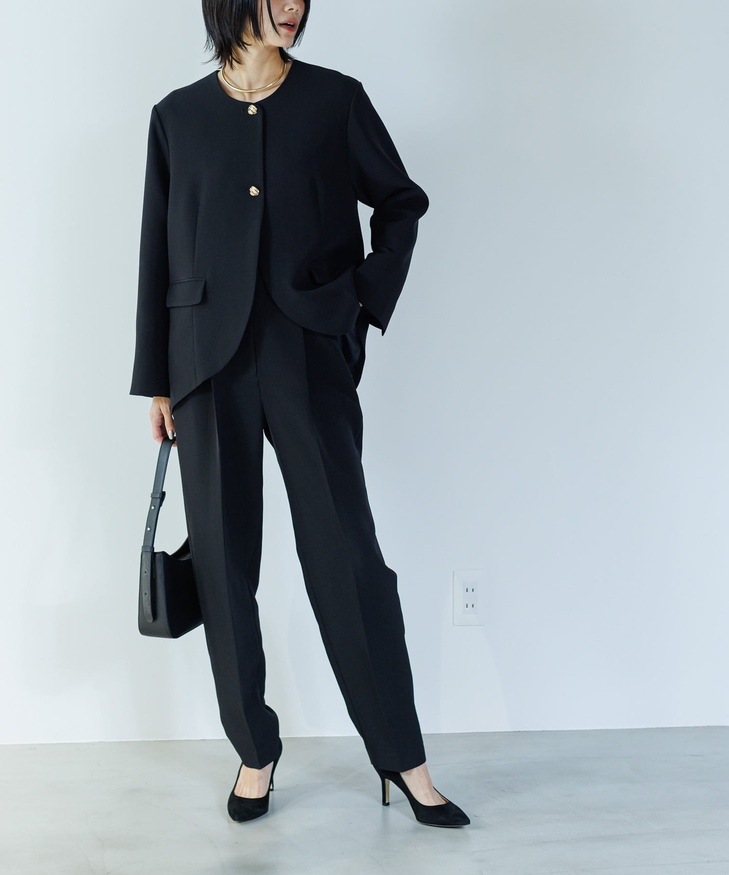 【SALE／50%OFF】URBAN RESEARCH ROSSO CHIGNON テーパードパンツ アーバンリサーチロッソ パンツ その他のパンツ ブラック【送料無料】