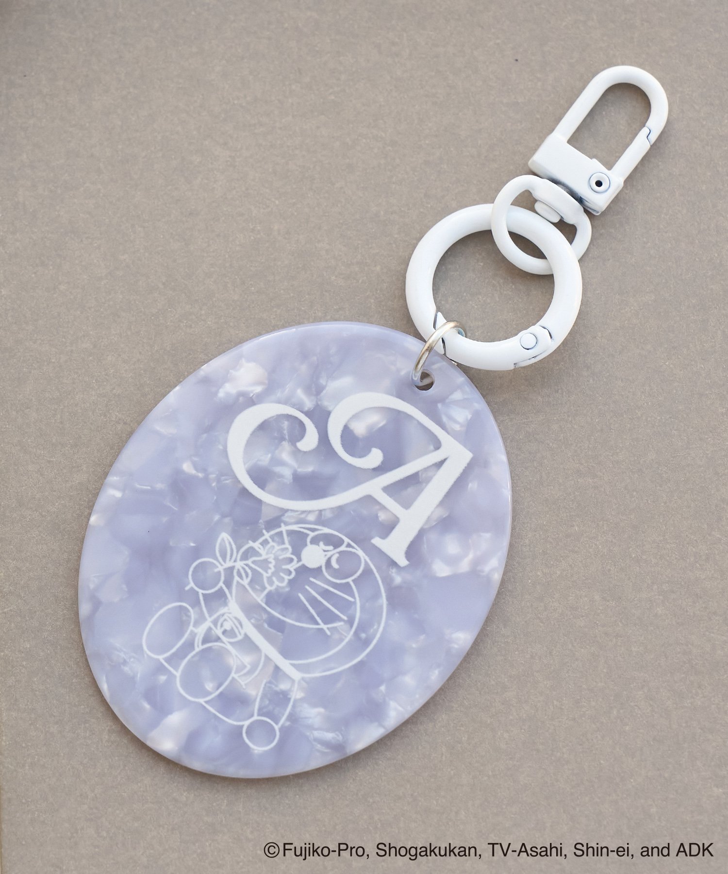 【SALE／50%OFF】ROPE' PICNIC PASSAGE 【ドラえもんコレクション】マーブルカラーイニシャルアクリルチャーム ロペピクニック ファッション雑貨 チャーム・キーチェーン グリーン ブルー イエロー ホワイト レッド ピンク