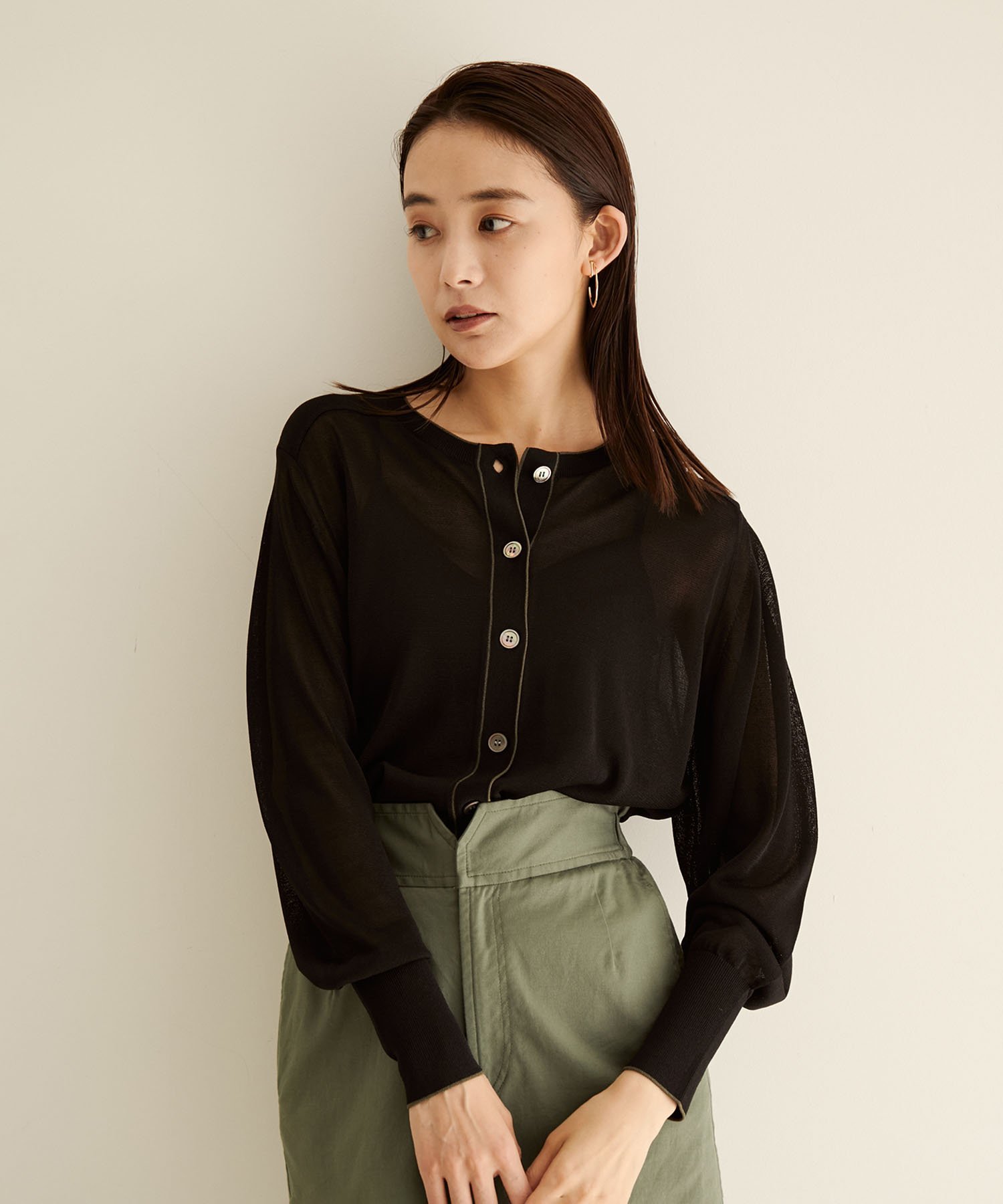 【SALE／60%OFF】SALON adam et rope' 【サステナブル】[アンサンブル着用可能]シアークルーネックカーディガン サロン アダム エ ロペ トップス カーディガン ブラック カーキグリーン オレンジ【送料無料】