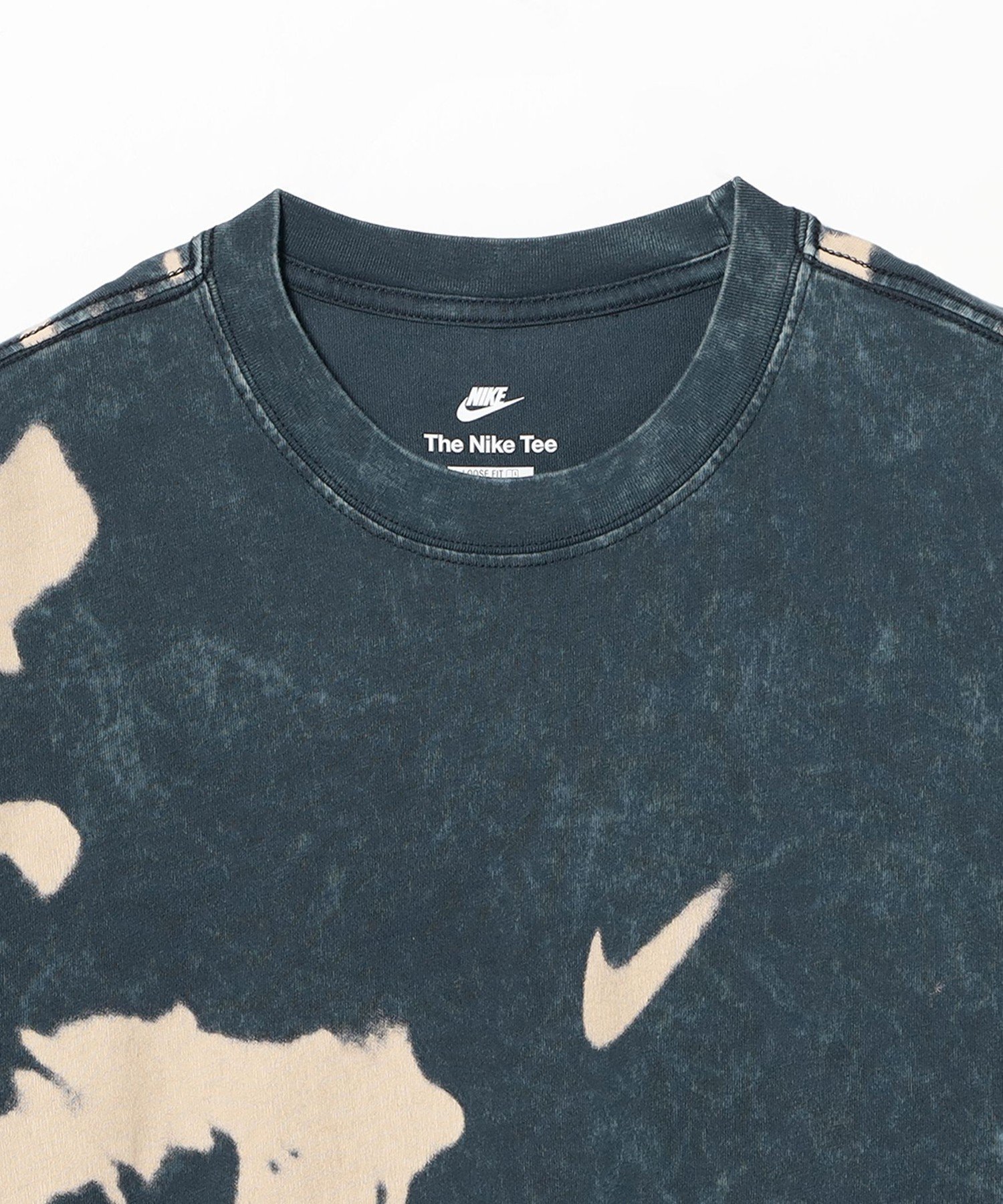 BEAMS T NIKE / LSE FLORAL PRINT TEE(DARK OBSIDIAN) ビームスT トップス カットソー・Tシャツ ブラック【送料無料】