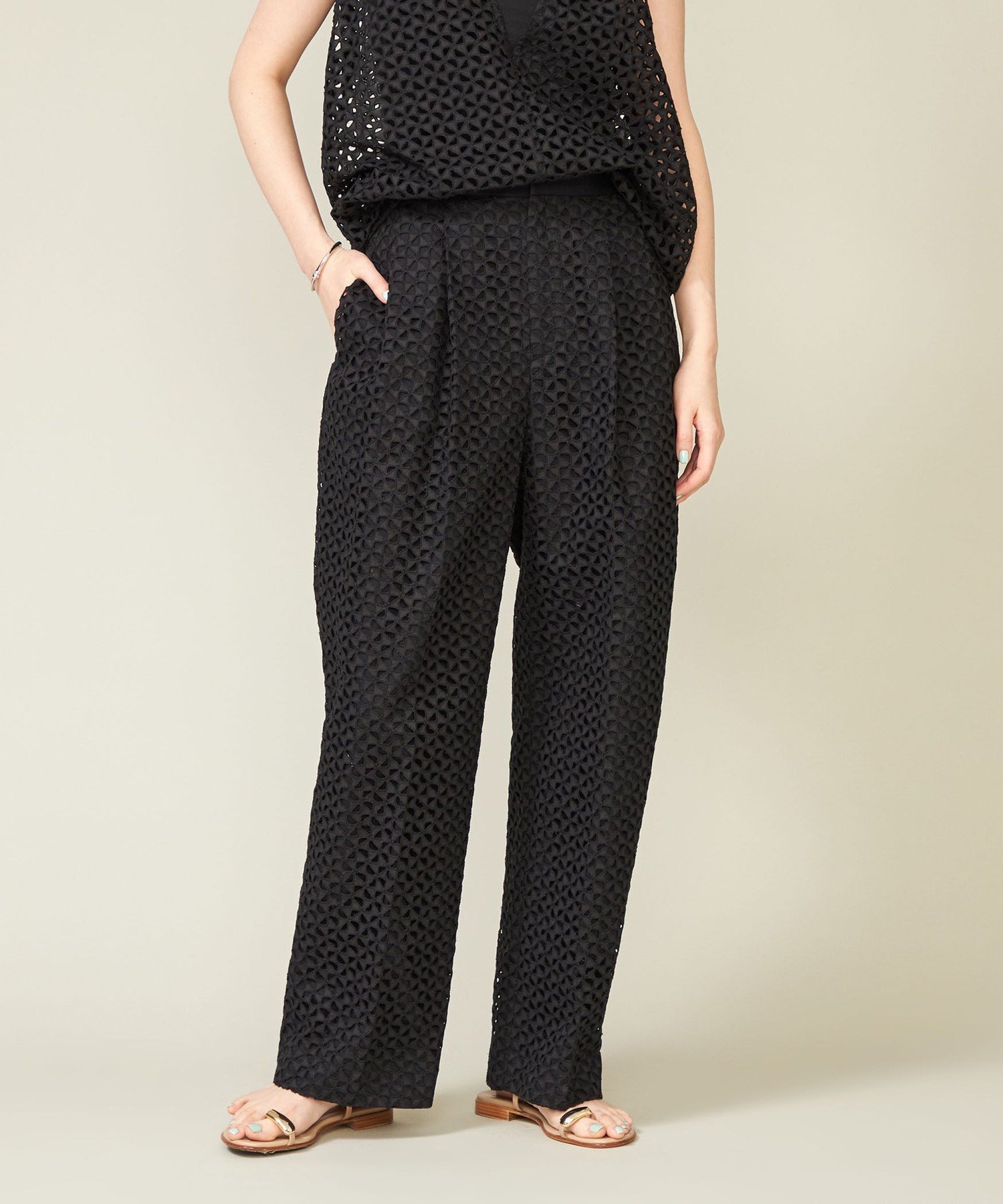 【SALE／40%OFF】conte ＜conte＞エンブロイダリー レース タックパンツ ユナイテッドアローズ パンツ その他のパンツ ブラウン ブラック【送料無料】のサムネイル