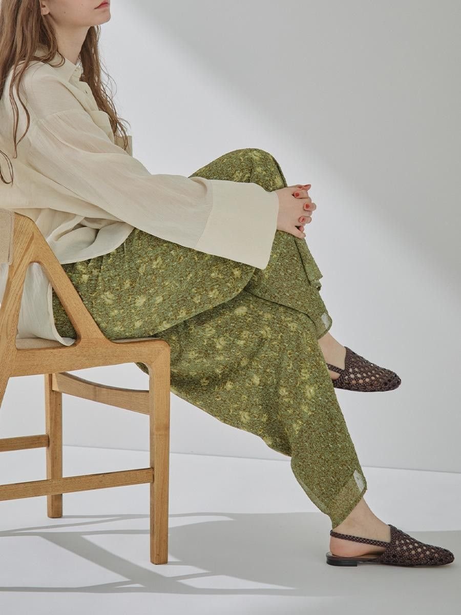 Ample アラベスク&ボタニカルシアーワイドパンツ ヴァン パンツ その他のパンツ カーキグリーン ベージュ【送料無料】