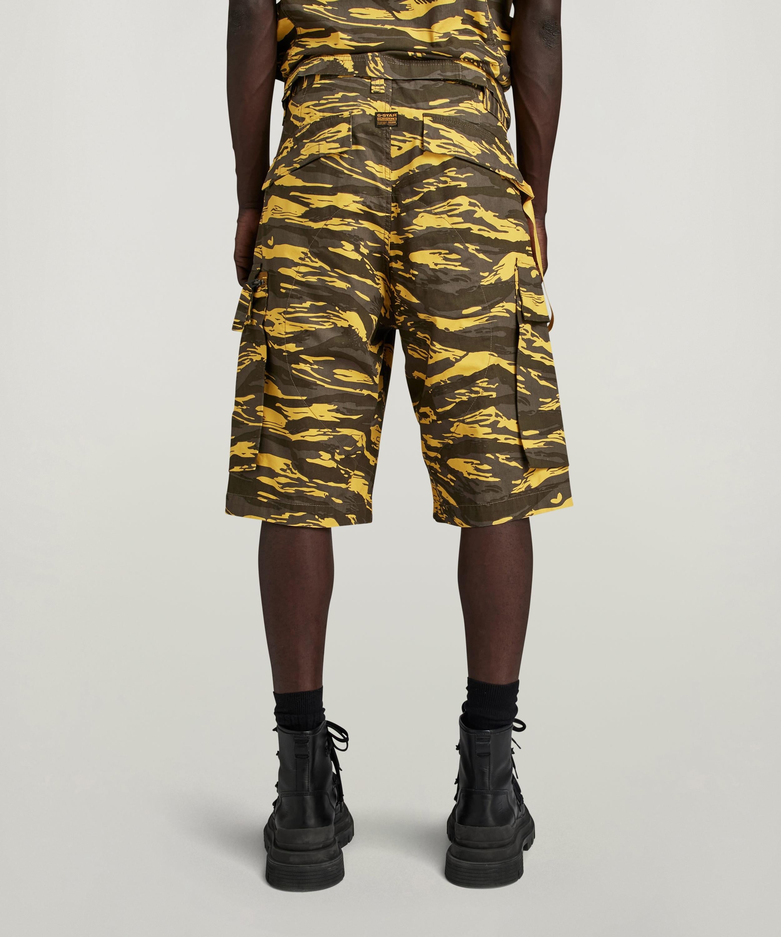 【公式ショップ】R-3N Relaxed Shorts/カモフラリラックスルーズカーゴショートパンツ ジースターロゥ パンツ その他のパンツ イエロー