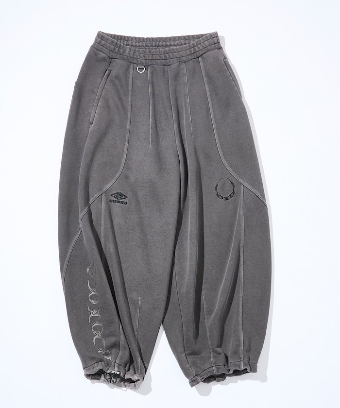 UMBRO × ONE OR EIGHT スウェット ワイドパンツ 26AW フリークスストア パンツ ジャージ・スウェットパンツ ブラック
