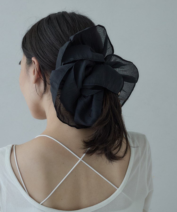 【SALE／5%OFF】GALLEST ビッグシュシュ ギャレスト ヘアアクセサリー その他のヘアアクセサリー ホワイト ブラック