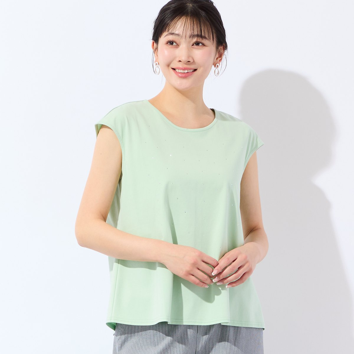 【SALE／30%OFF】missel 【洗える・L~4Lサイズ】ラインストーンつきノースリーブトップス ミゼール トップス ノースリーブ・タンクトップ グリーン グレー ブラック【送料無料】