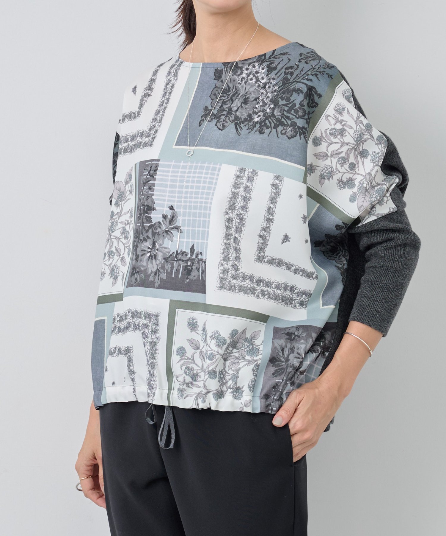 BEARDSLEY スカーフパッチワークプリントニット ビアズリー トップス ニット グレー ベージュ【送料無..