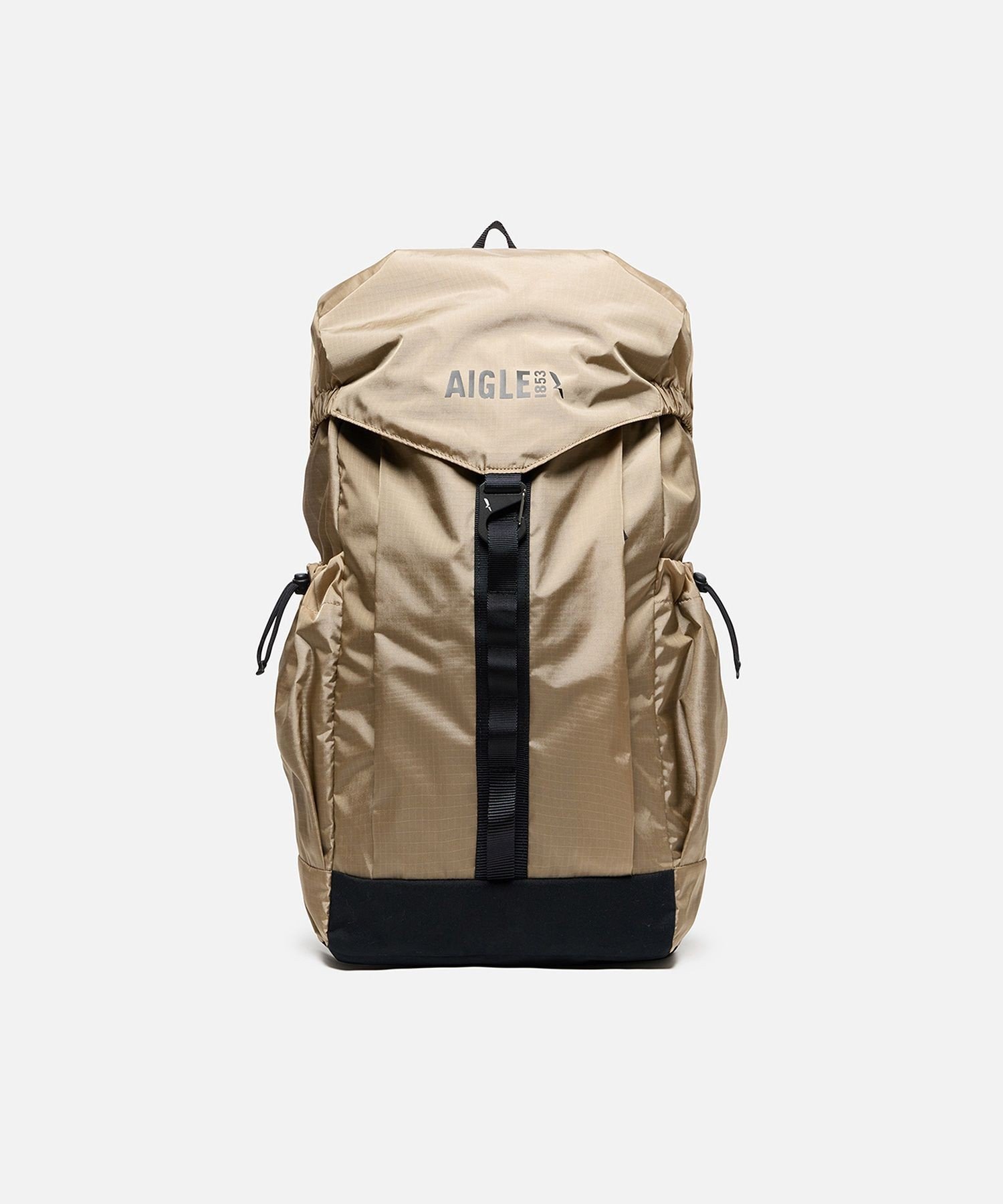 AIGLE 撥水 アーバン リサイクルナイロンバックパック 26L エーグル バッグ リュック・バックパック ベージュ ブラック【送料無料】