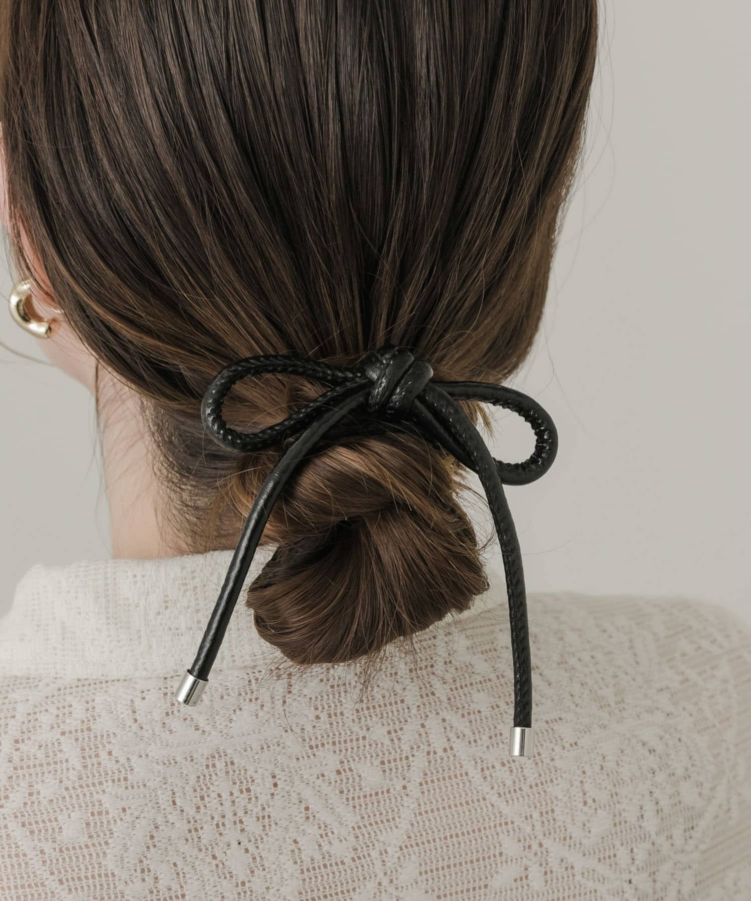 SMELLY フェイクレザーリボンポニー スメリー ヘアアクセサリー ヘアゴム ブラック