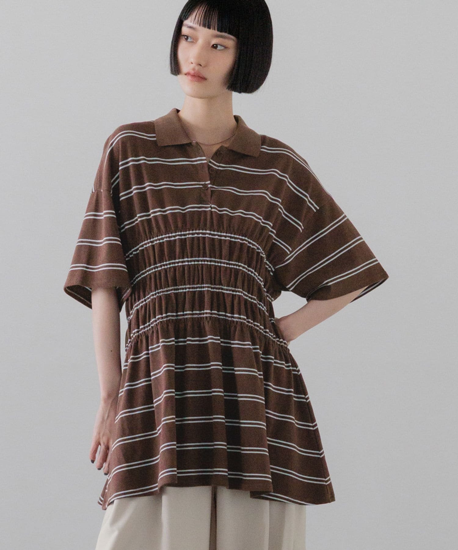 LOWRYS FARM ギャザーポロSS ローリーズファーム トップス カットソー・Tシャツ ホワイト ブラウン グレー