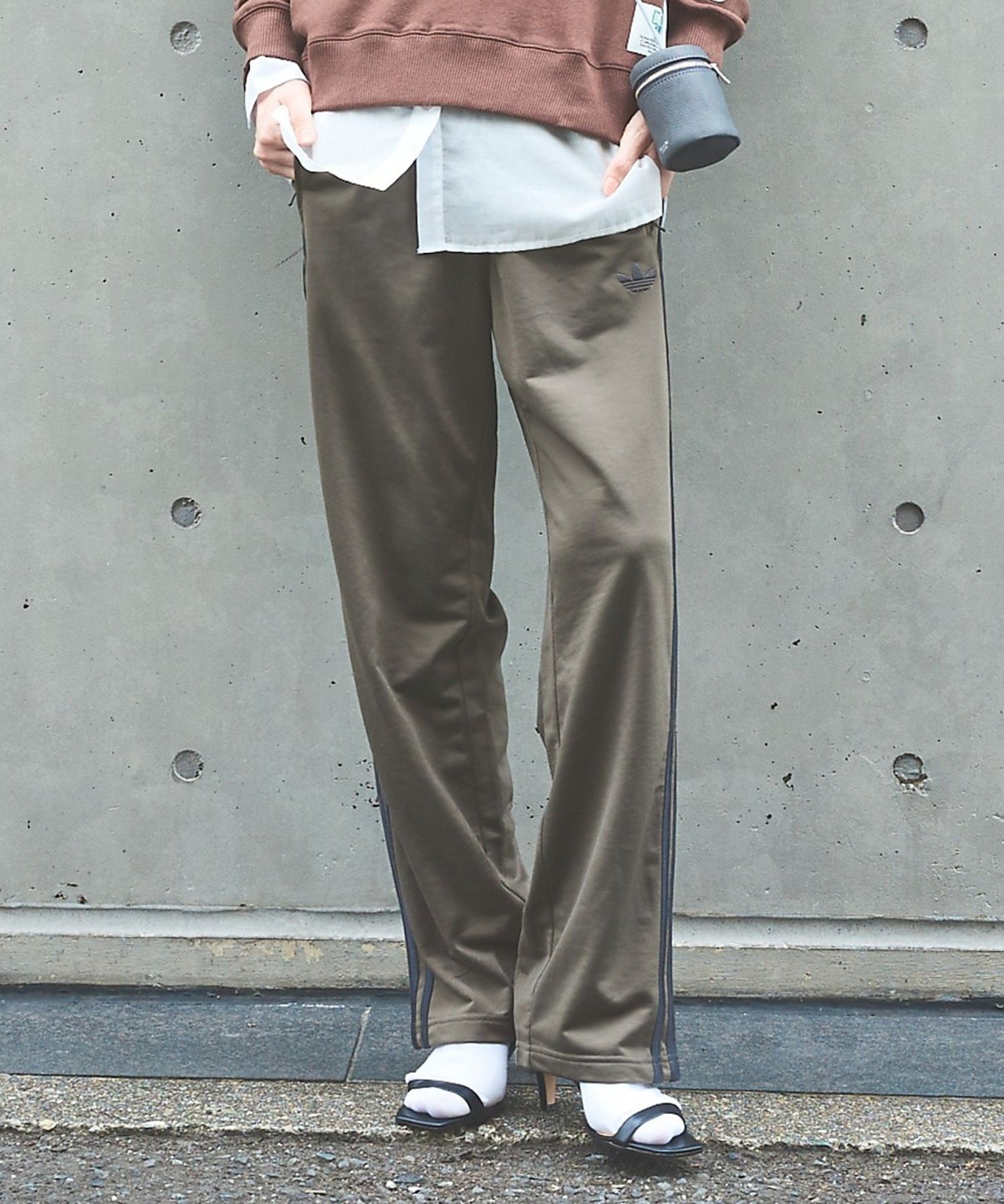 Rouge vif la cle 【adidas/アディダス】フファイヤーバード トラックパンツ【予約】 ルージュ・ヴィフ ラクレ パンツ その他のパンツ ベージュ ブラウン