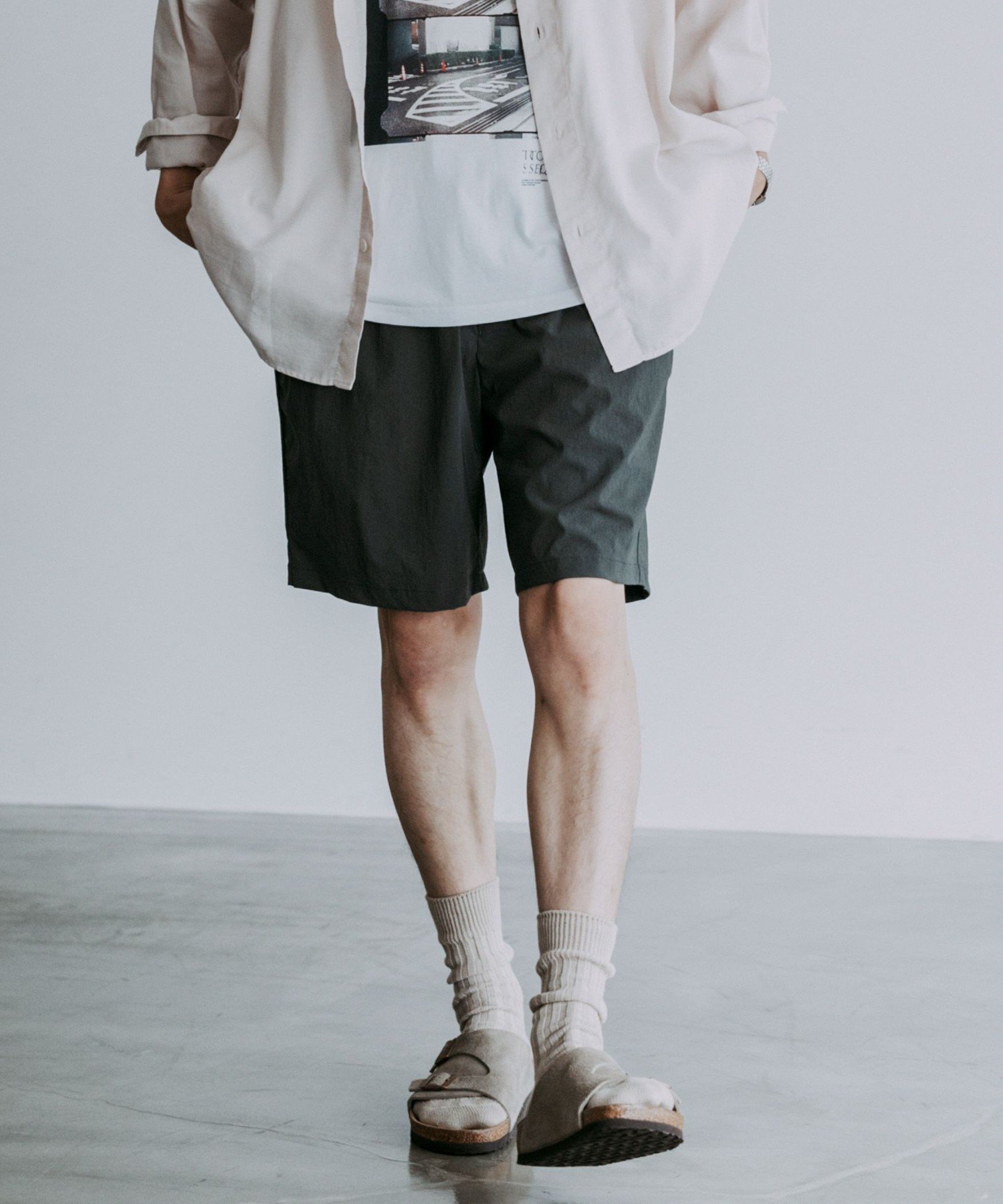 UNITED ARROWS green label relaxing WONDER CLOTH ショーツ ショートパンツ -ストレッチ・接触冷感- ユナイテッドアローズ グリーンレーベルリラクシング パンツ その他のパンツ グレー ブラック【送料無料】のサムネイル