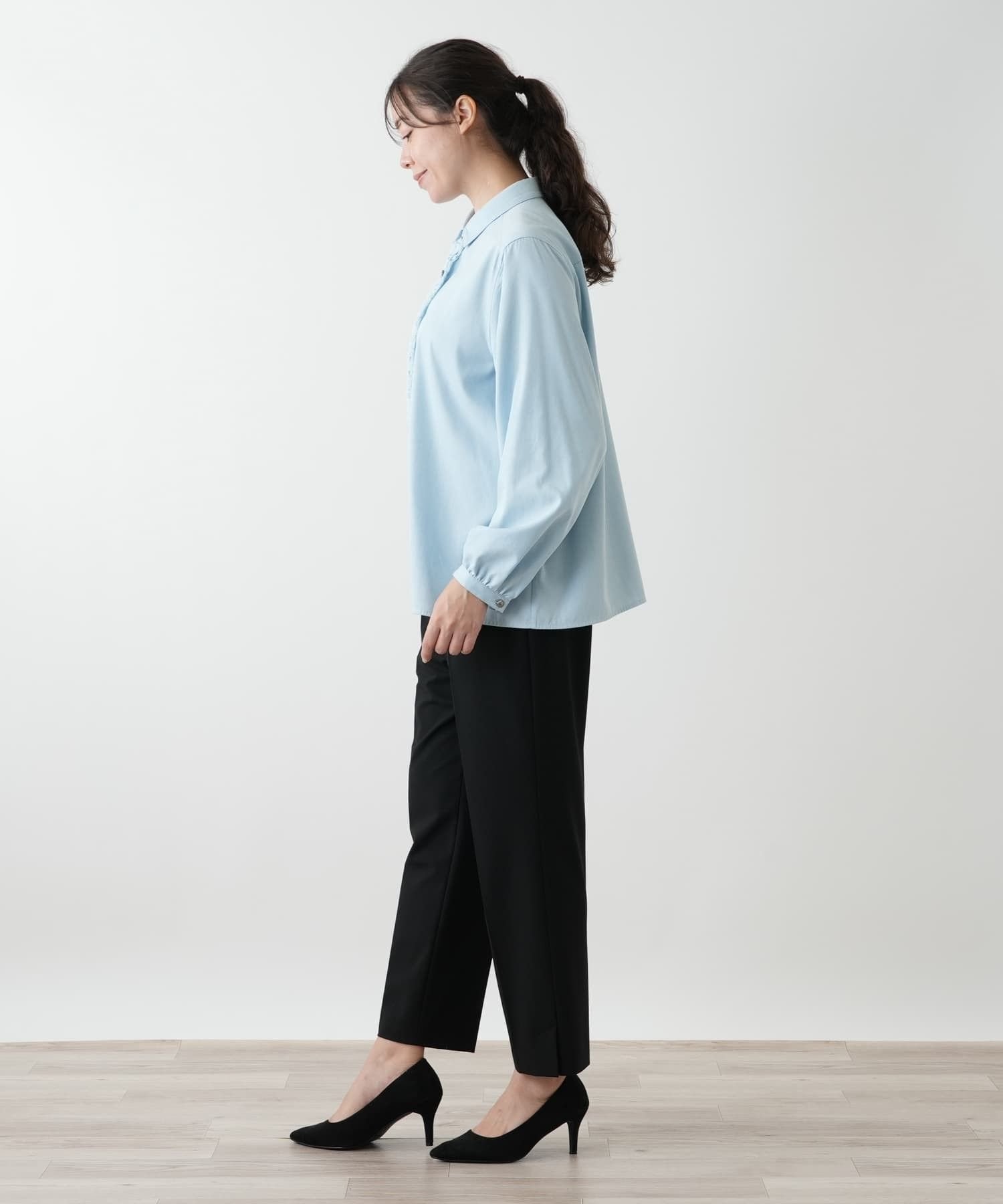 Leilian PLUS HOUSE フリルブラウス【MUSE BY ROCHAS Premiere】 レリアン プラスハウス トップス シャツ・ブラウス ブルー