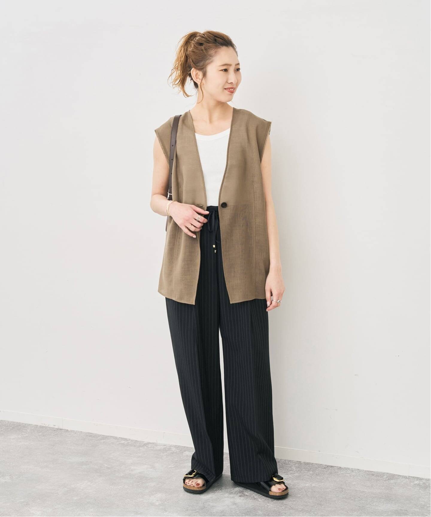 Spick & Span ドライタッチドロストイージータックパンツ スピックアンドスパン パンツ スラックス・ドレスパンツ ブラック ブラウン