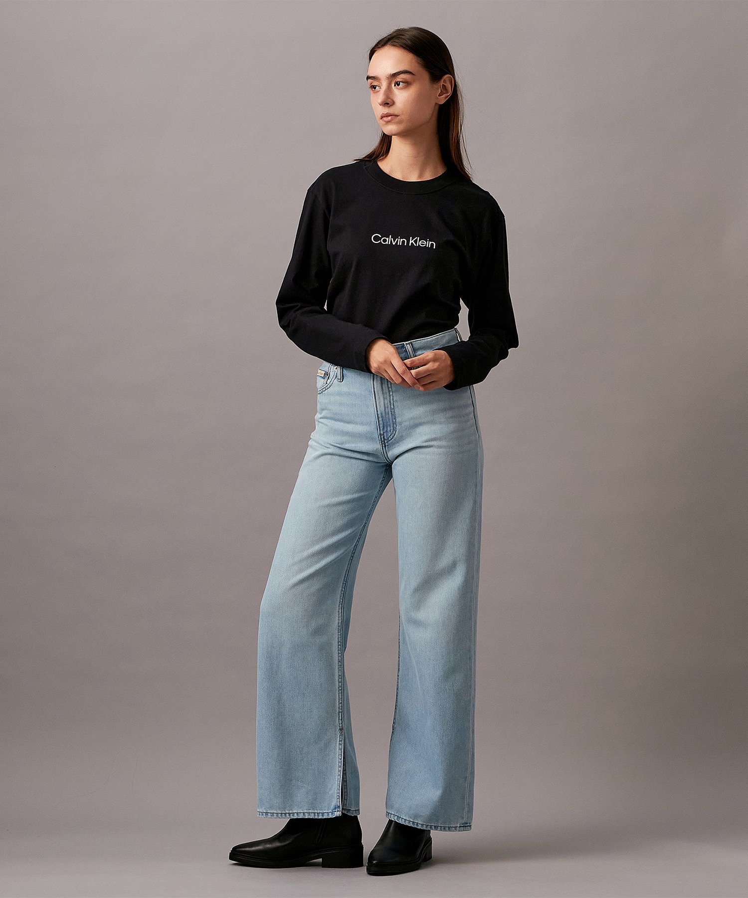 Calvin Klein Jeans (W)【公式ショップ】 カルバンクライン STNDRD ボクシーロングスリーブTシャツ Calvin Klein Jeans 40WH143 カルバン・クライン トップス カットソー・Tシャツ ブラック ホワイト【送料無料】