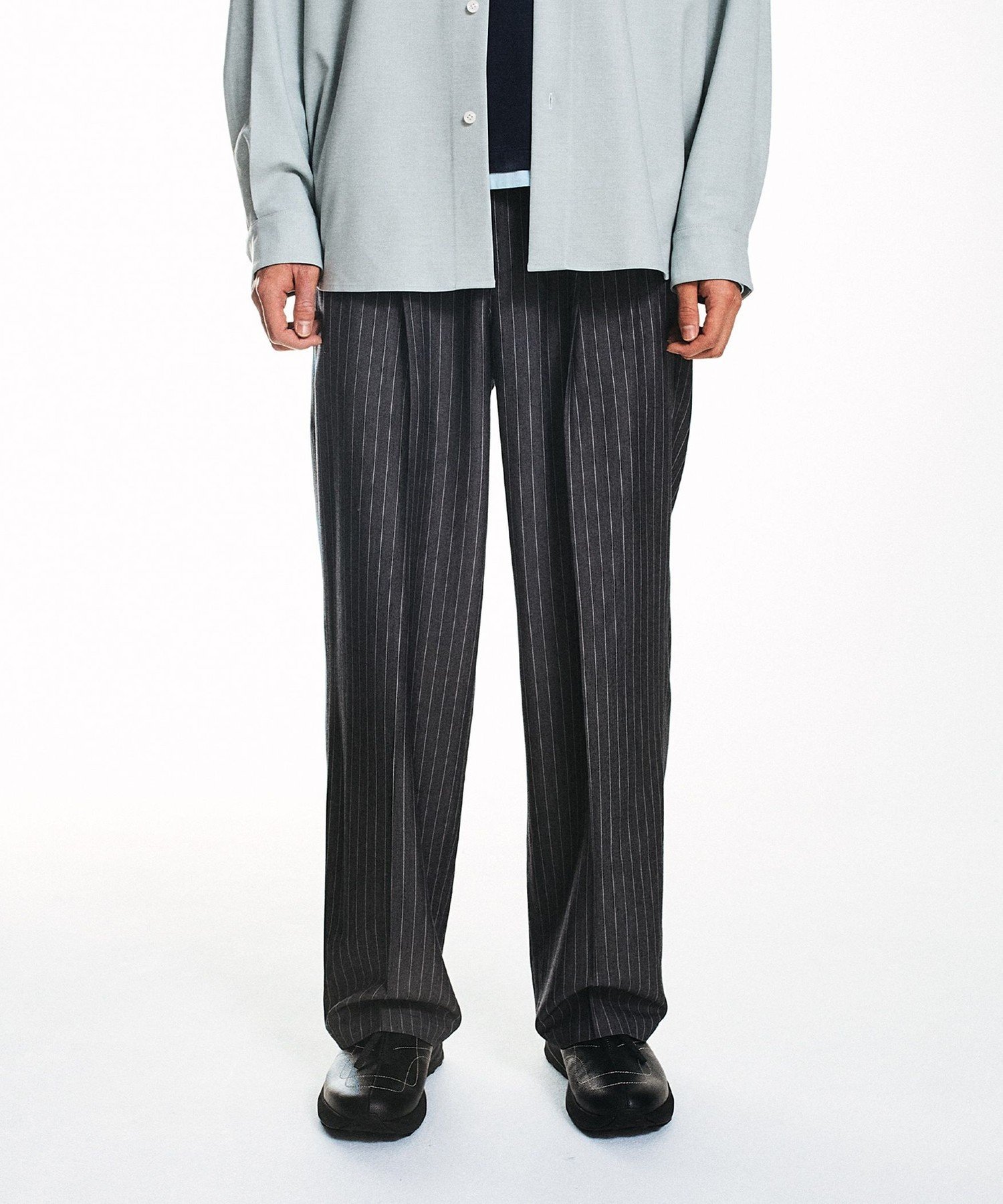 【SALE／45%OFF】SHIPS MEN City Ambient Products: ツイル 2タック ワイド スラックス シップス パンツ スラックス・ドレスパンツ カーキグリーン ブラック グレー【送料無料】