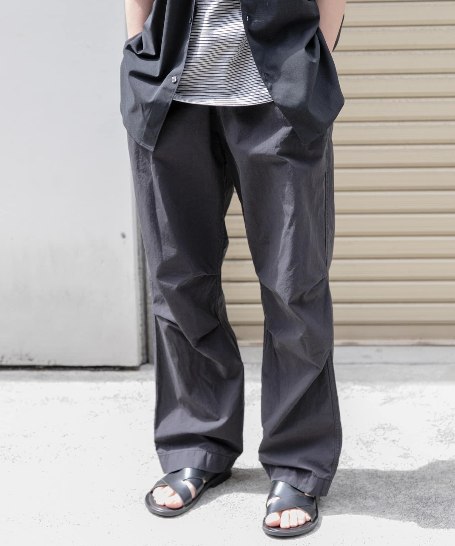 【SALE／50%OFF】URBAN RESEARCH DOORS FORK&SPOON コットンタイプライターニータックパンツ アーバンリサーチドアーズ パンツ その他のパンツ カーキグリーン ブラック